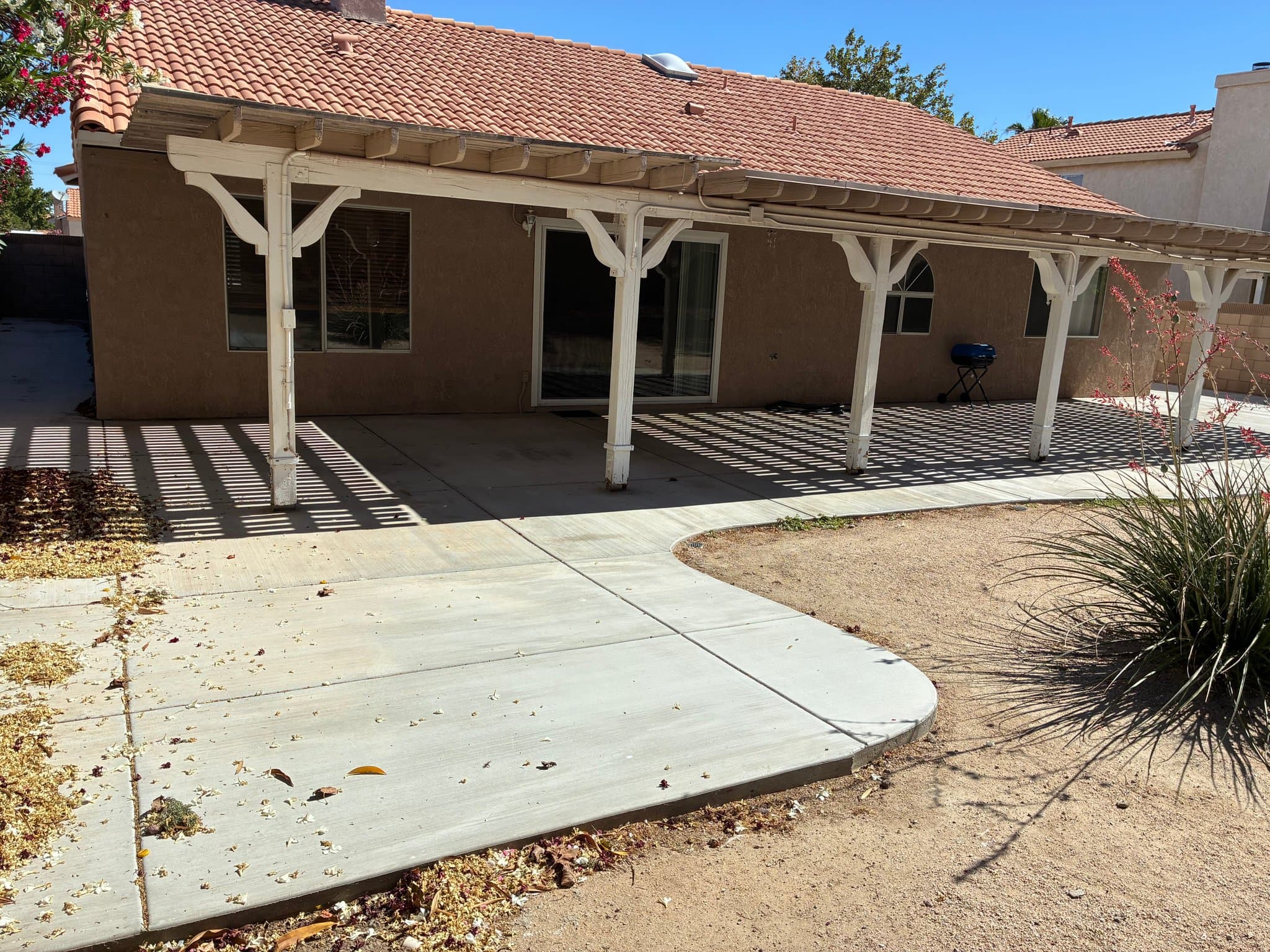Palmdale House: 2614 Sycamore Ln.
