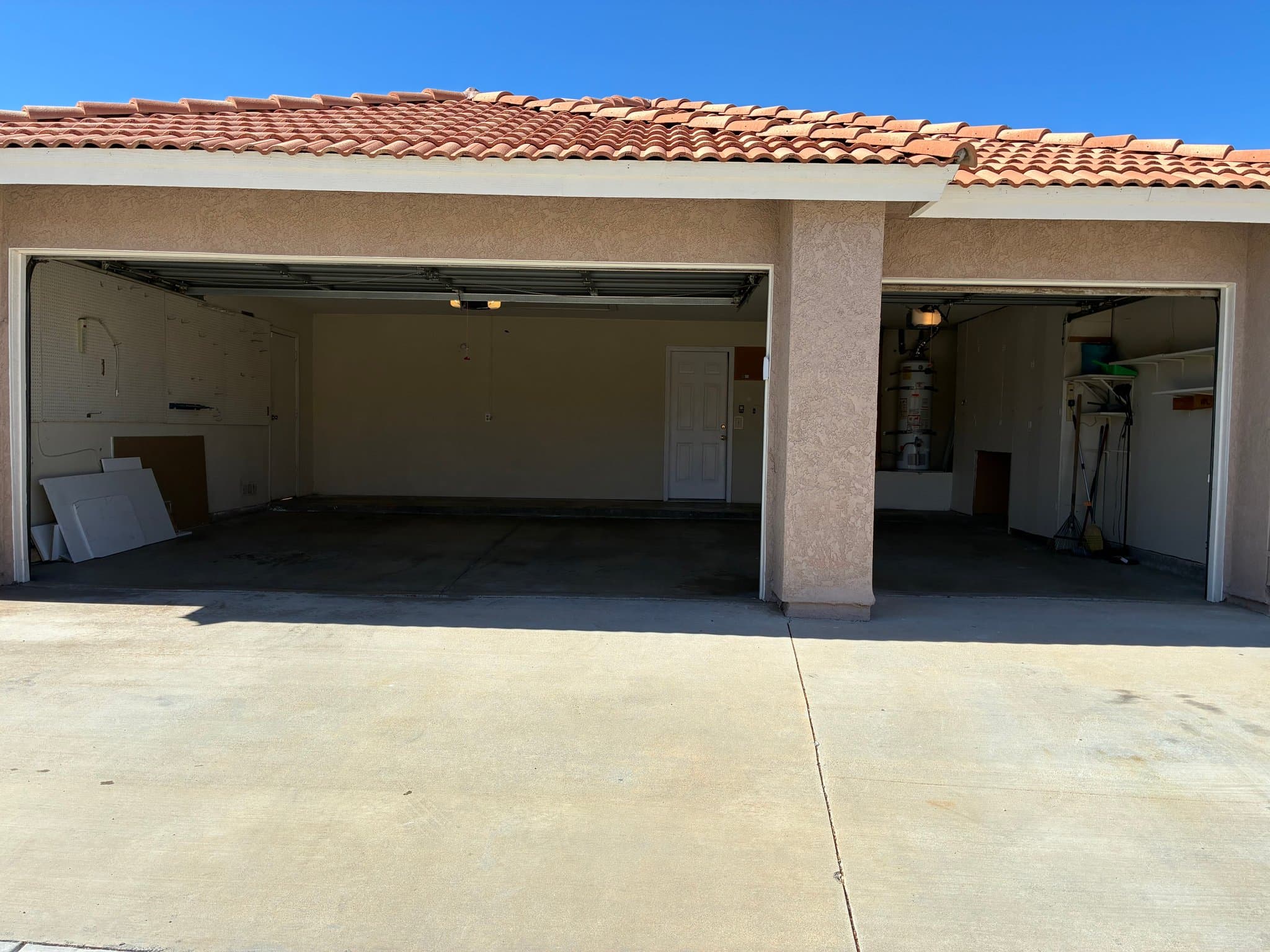 Palmdale House: 2614 Sycamore Ln.