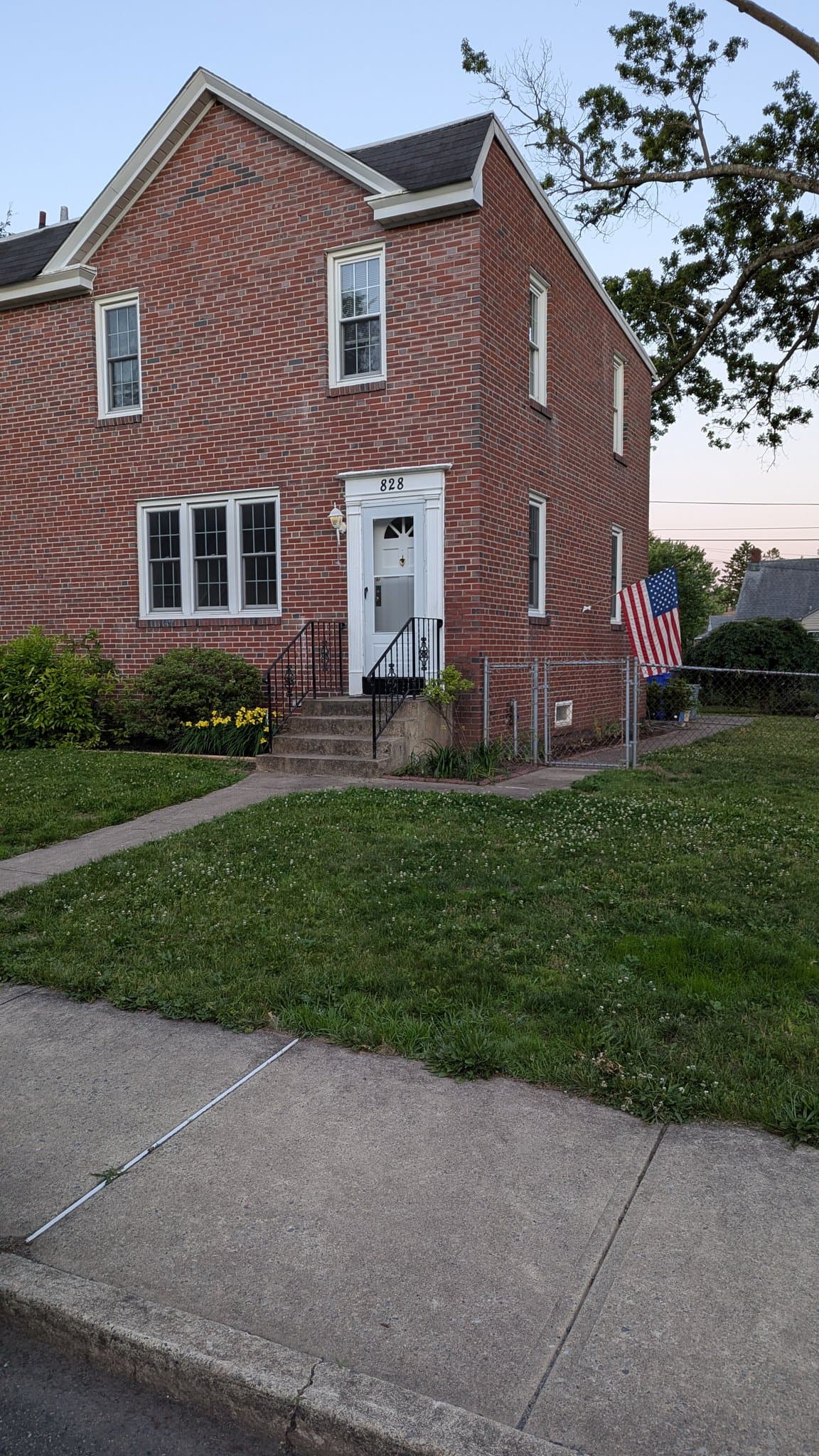 Pottstown House: 828 N Washington St