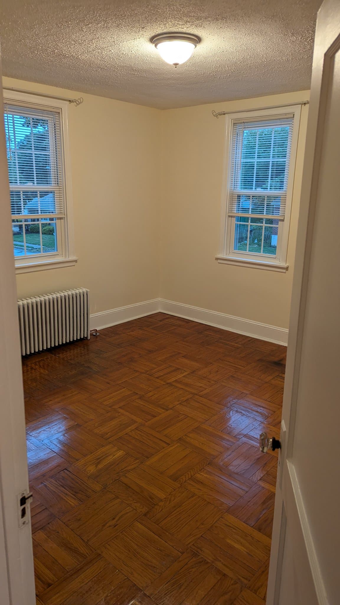 Pottstown House: 828 N Washington St