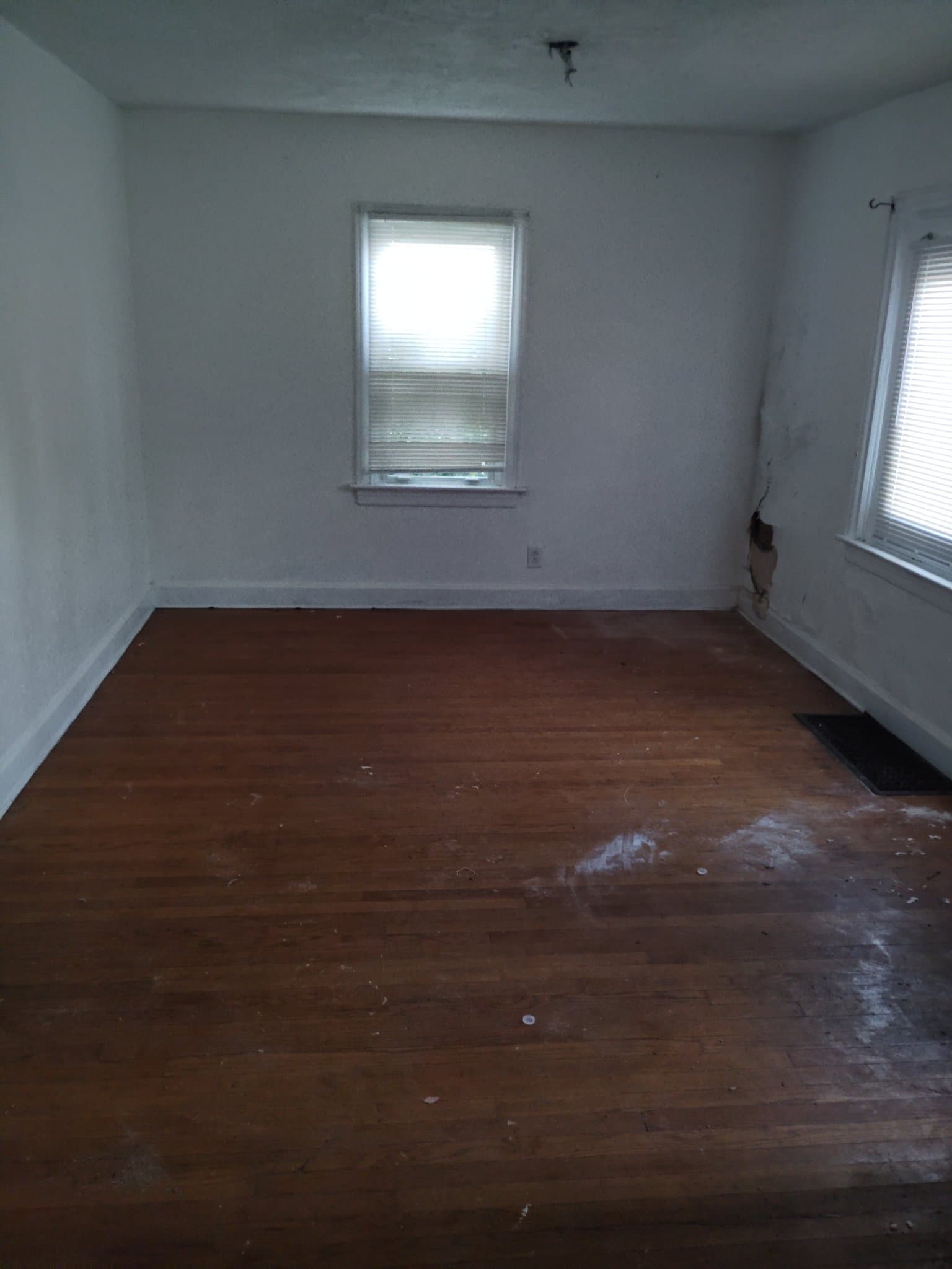St. Louis House: 3729 Avondale Avenue