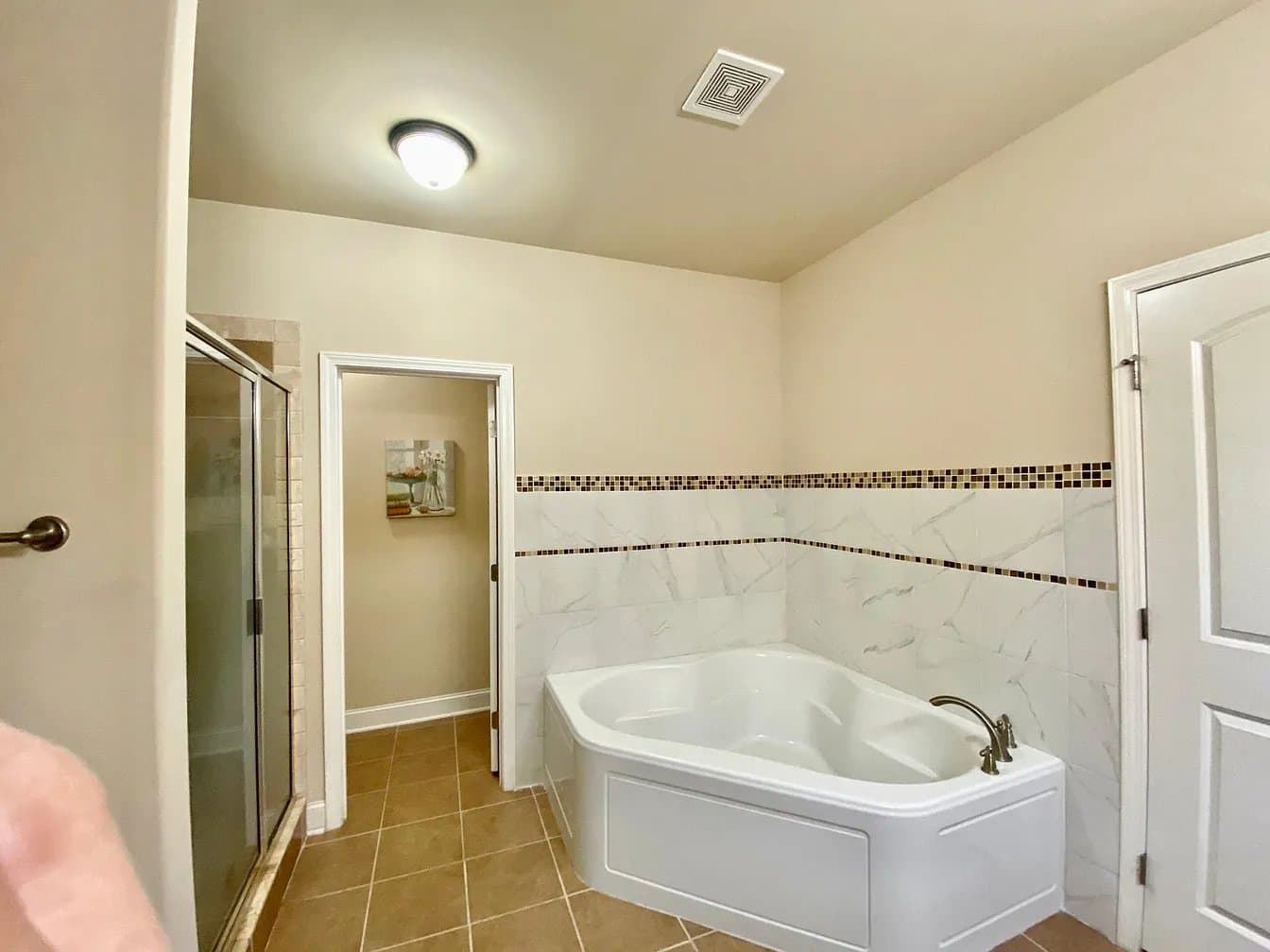 Madison House: 115 Woodvale Dr