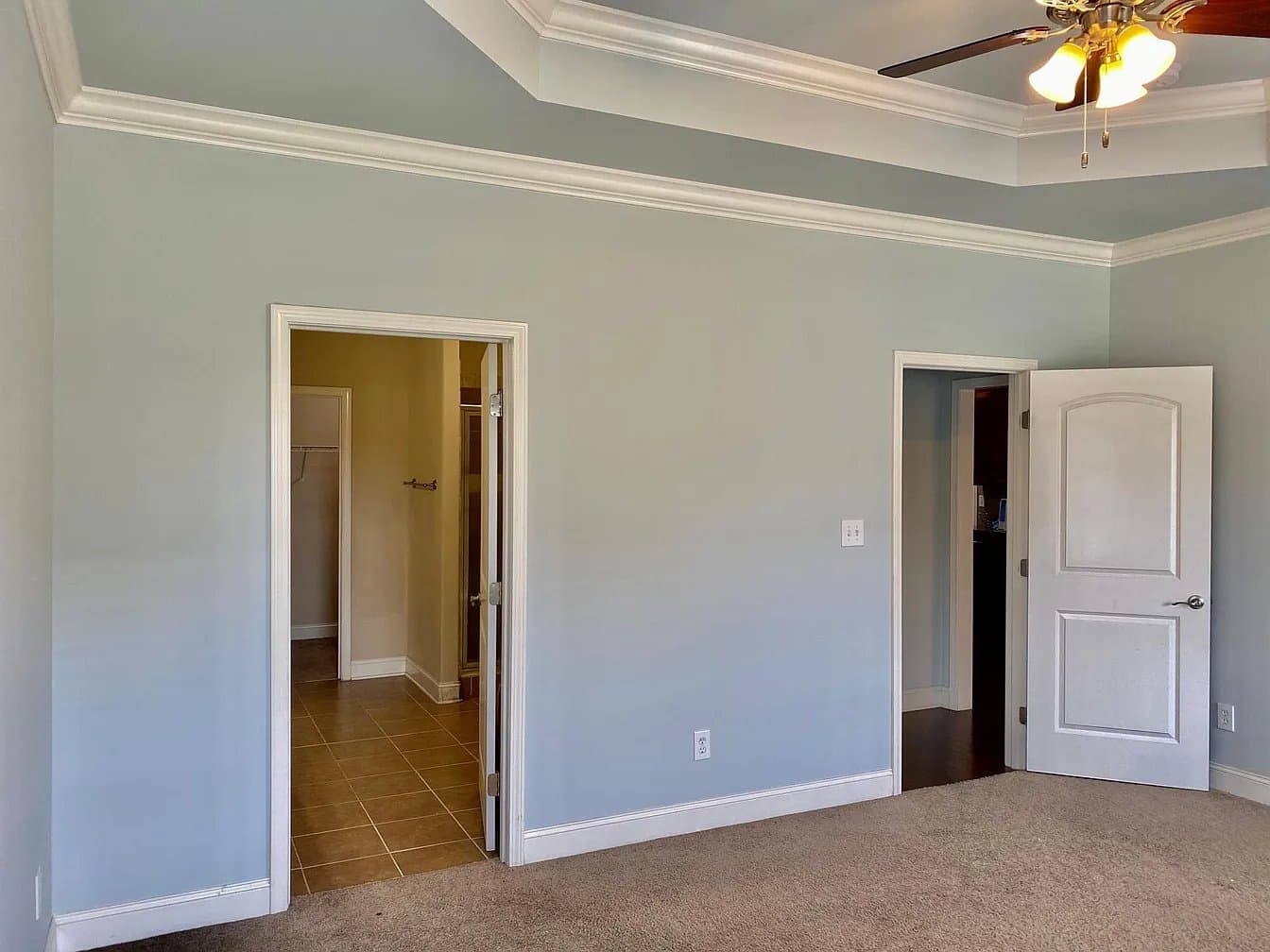 Madison House: 115 Woodvale Dr