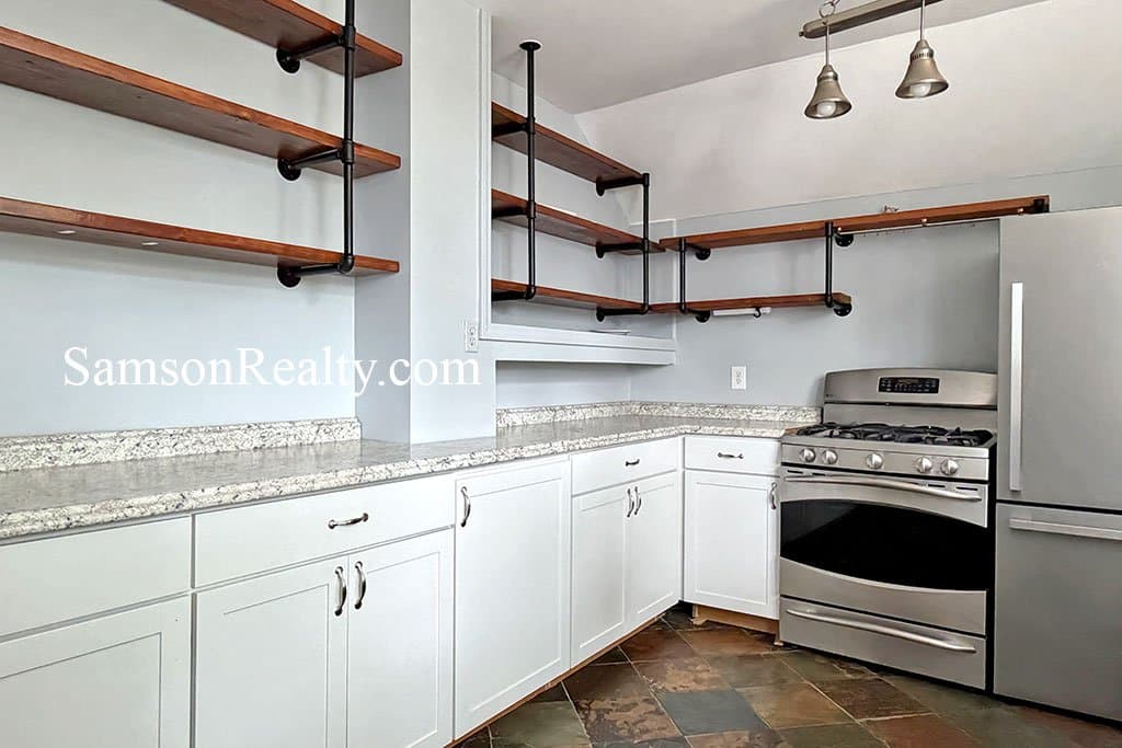 Cranston Condo: 14 Bartlett Ave