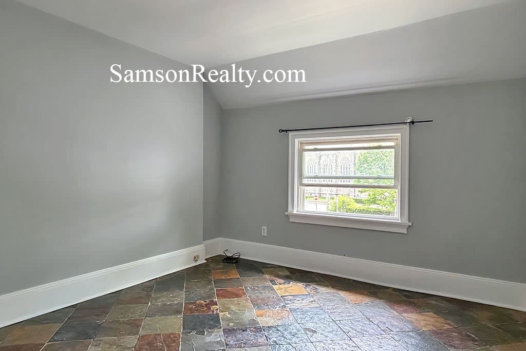 Cranston Condo: 14 Bartlett Ave