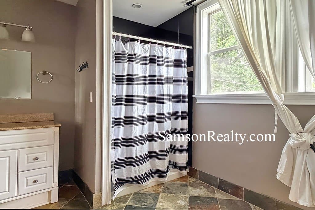 Cranston Condo: 14 Bartlett Ave