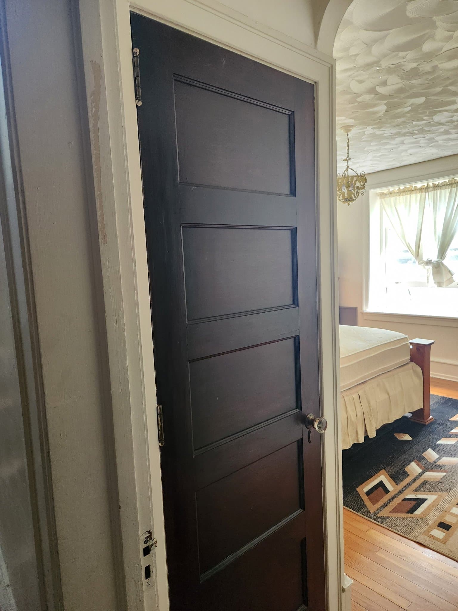Philadelphia Single Room: 411 East Locust Avenue