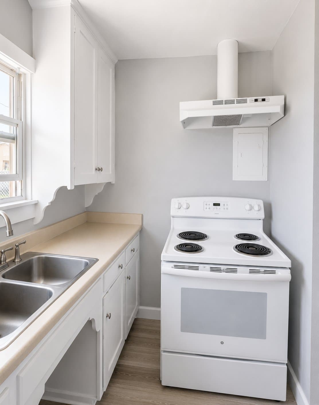 Klamath Falls Apartment: 133 N Monroe St