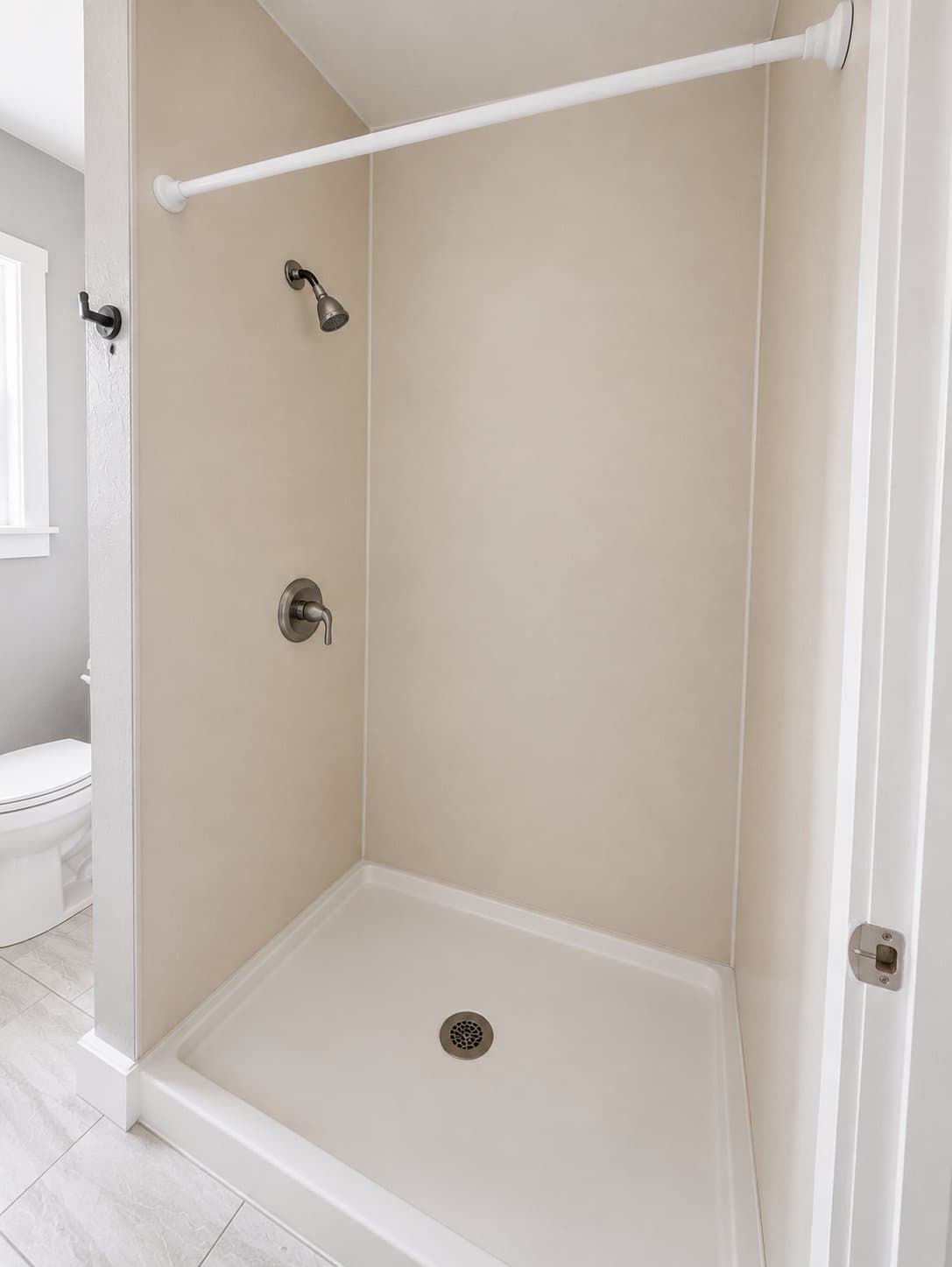 Klamath Falls Apartment: 133 N Monroe St