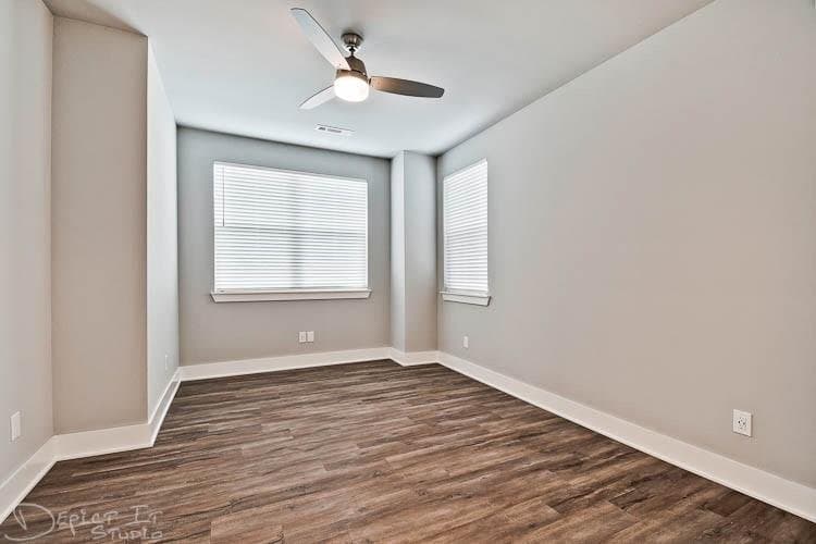 Fayetteville Townhome: 1705 W Deane St
