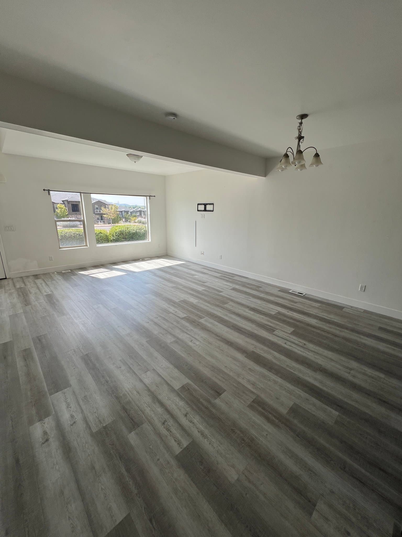 Midvale Townhome: 7562 San savino way