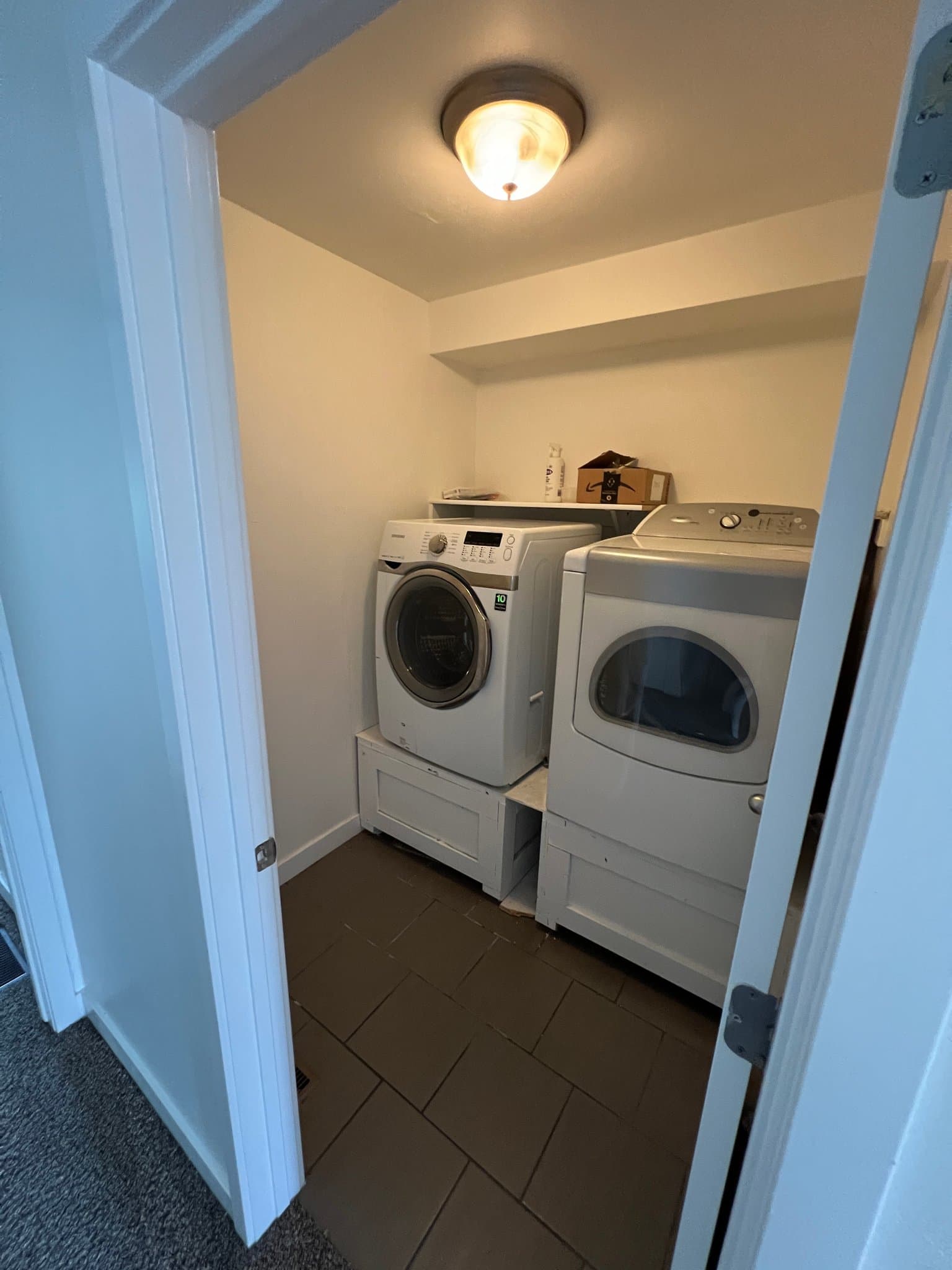 Midvale Townhome: 7562 San savino way