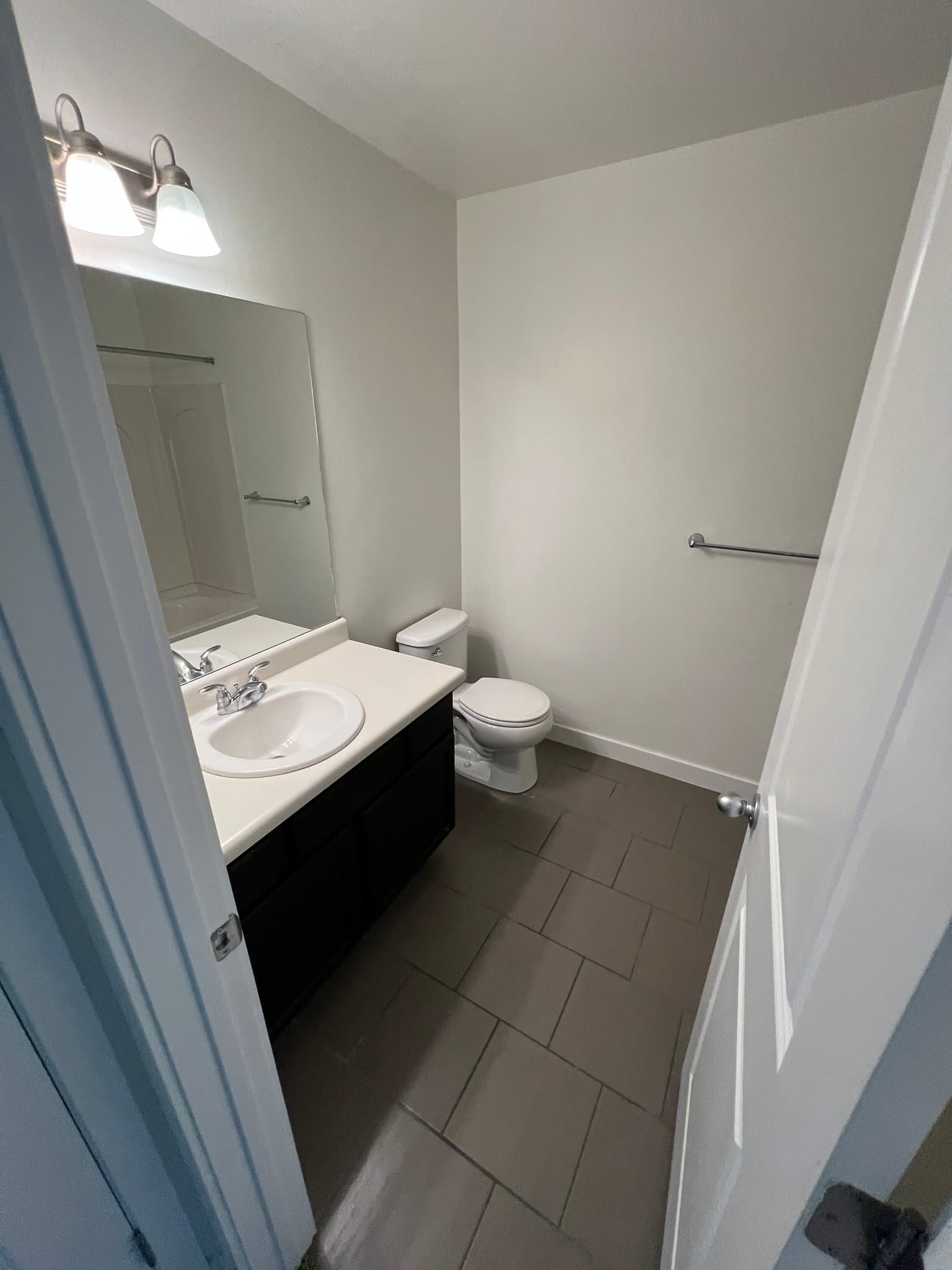 Midvale Townhome: 7562 San savino way