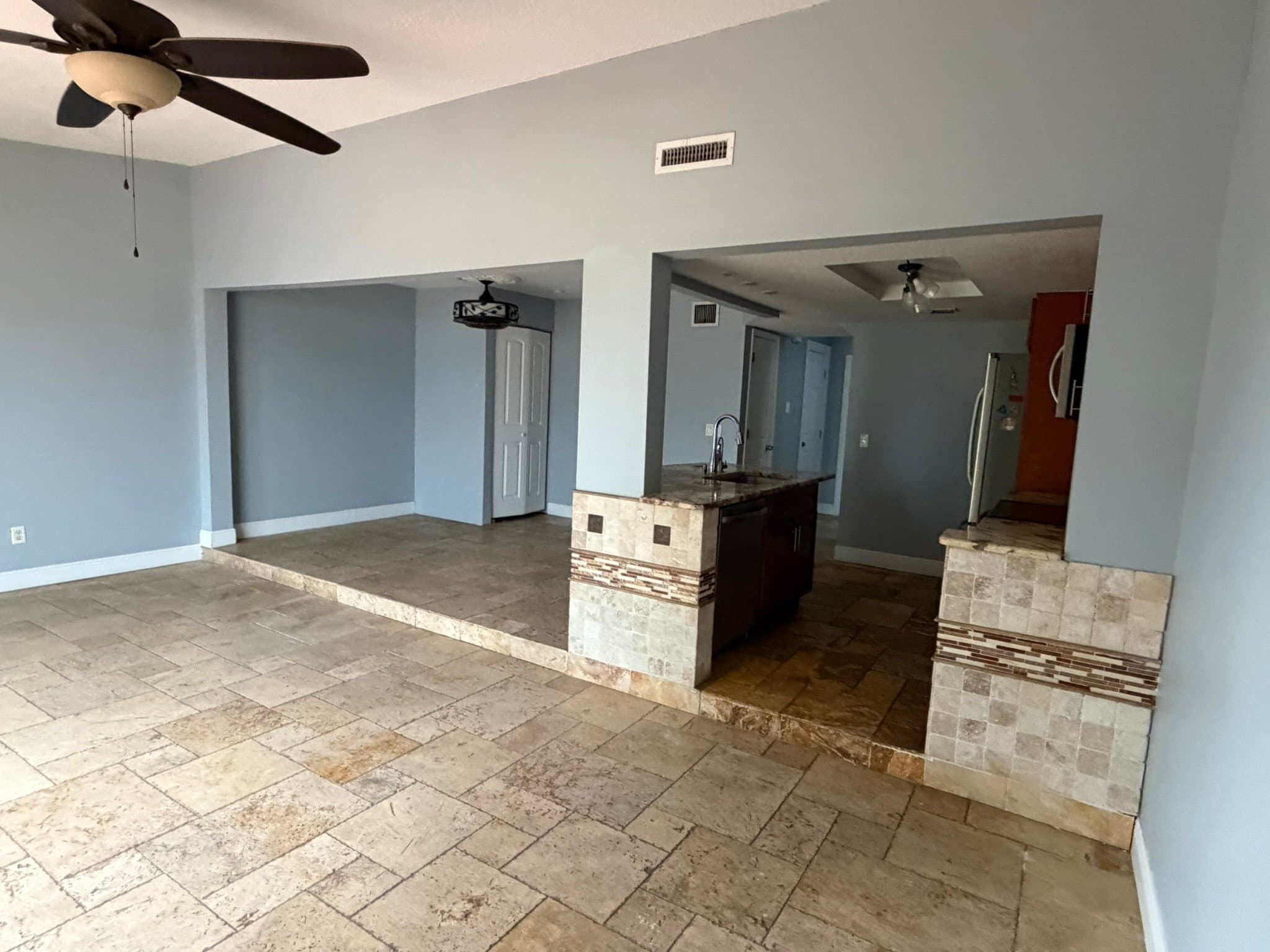 Davenport Townhome: 925 Caribbean Dr