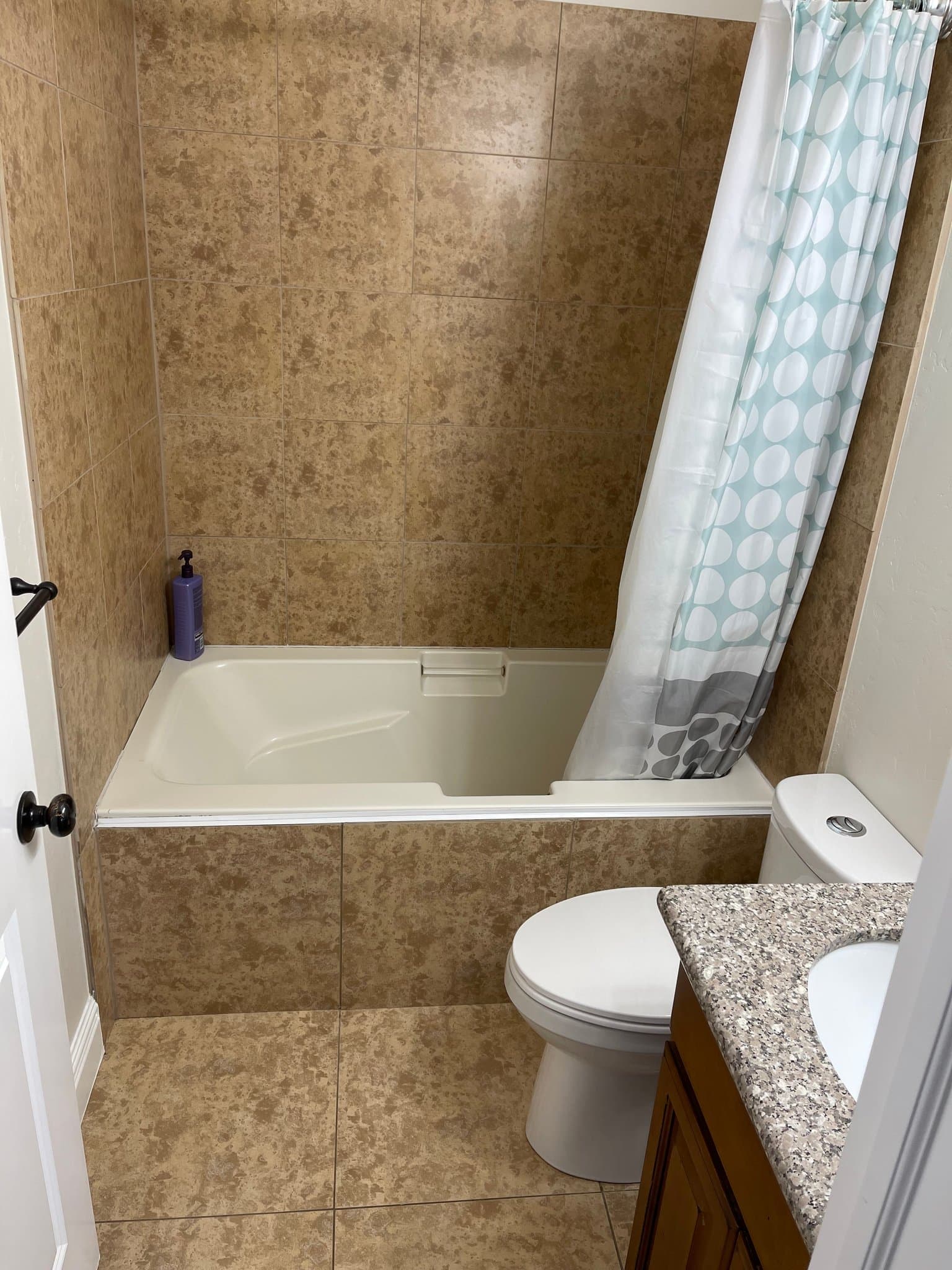 Eagle Mountain Single Room: 3989 E Yakima Way