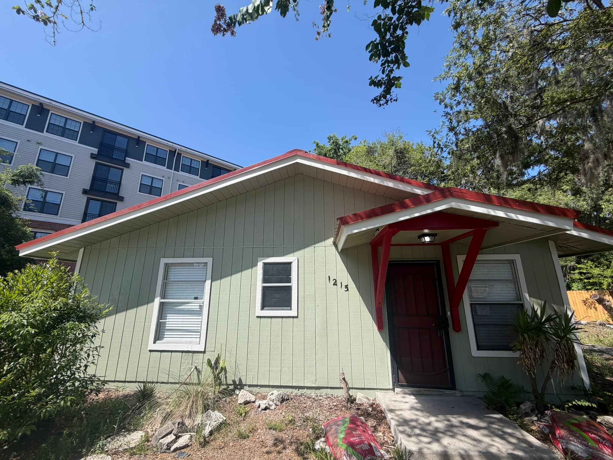 Gainesville House: 1215 NW 6th Place
