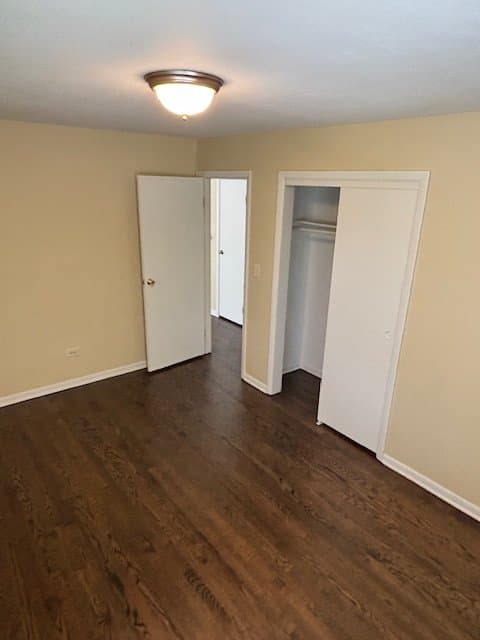 Melrose Park Apartment: 1971 N 19th Ave