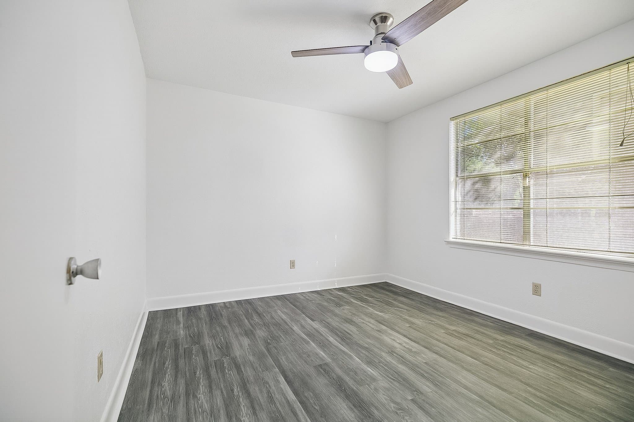 Baton Rouge House: 1332 Knollwood