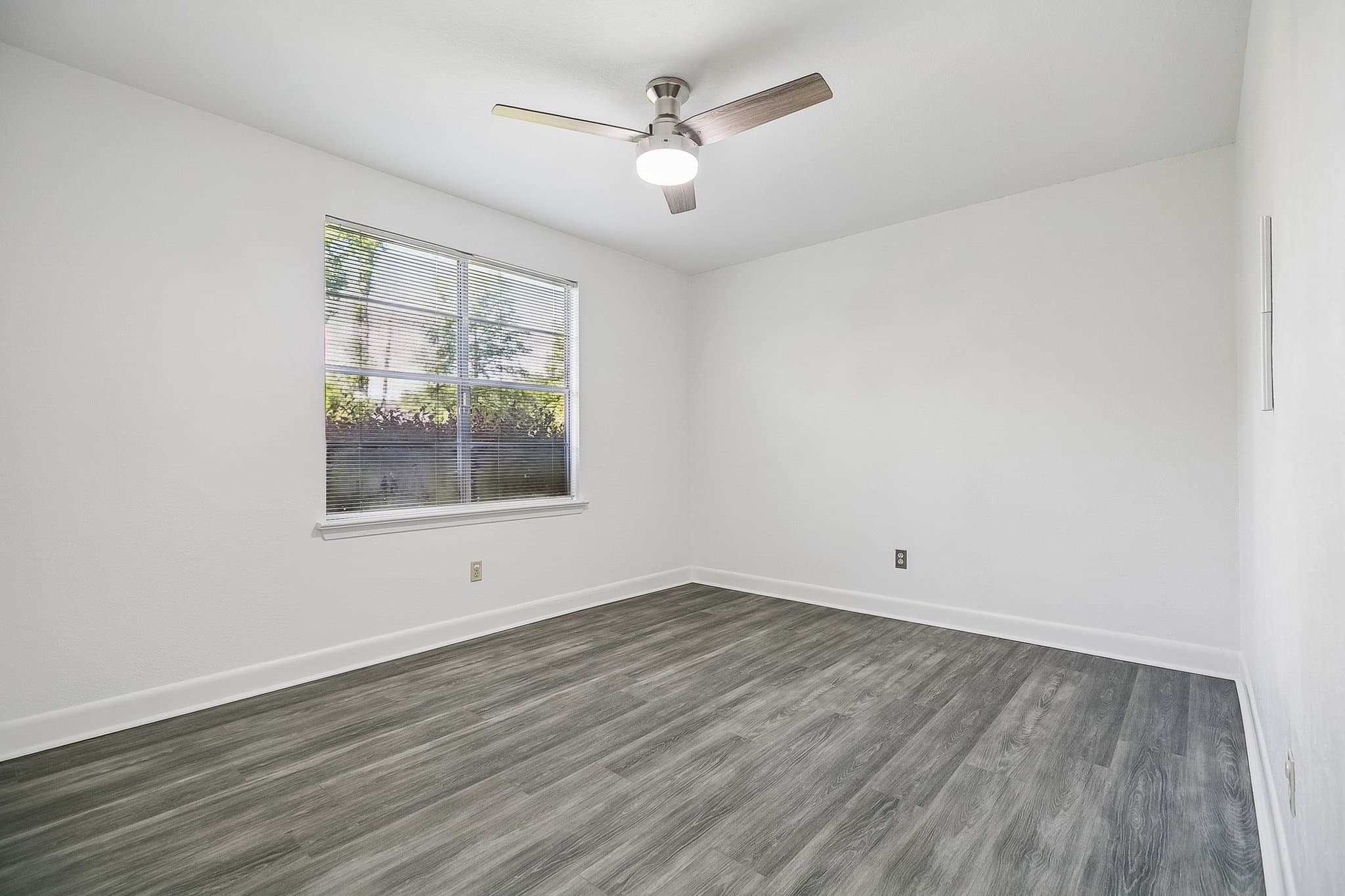 Baton Rouge House: 1332 Knollwood