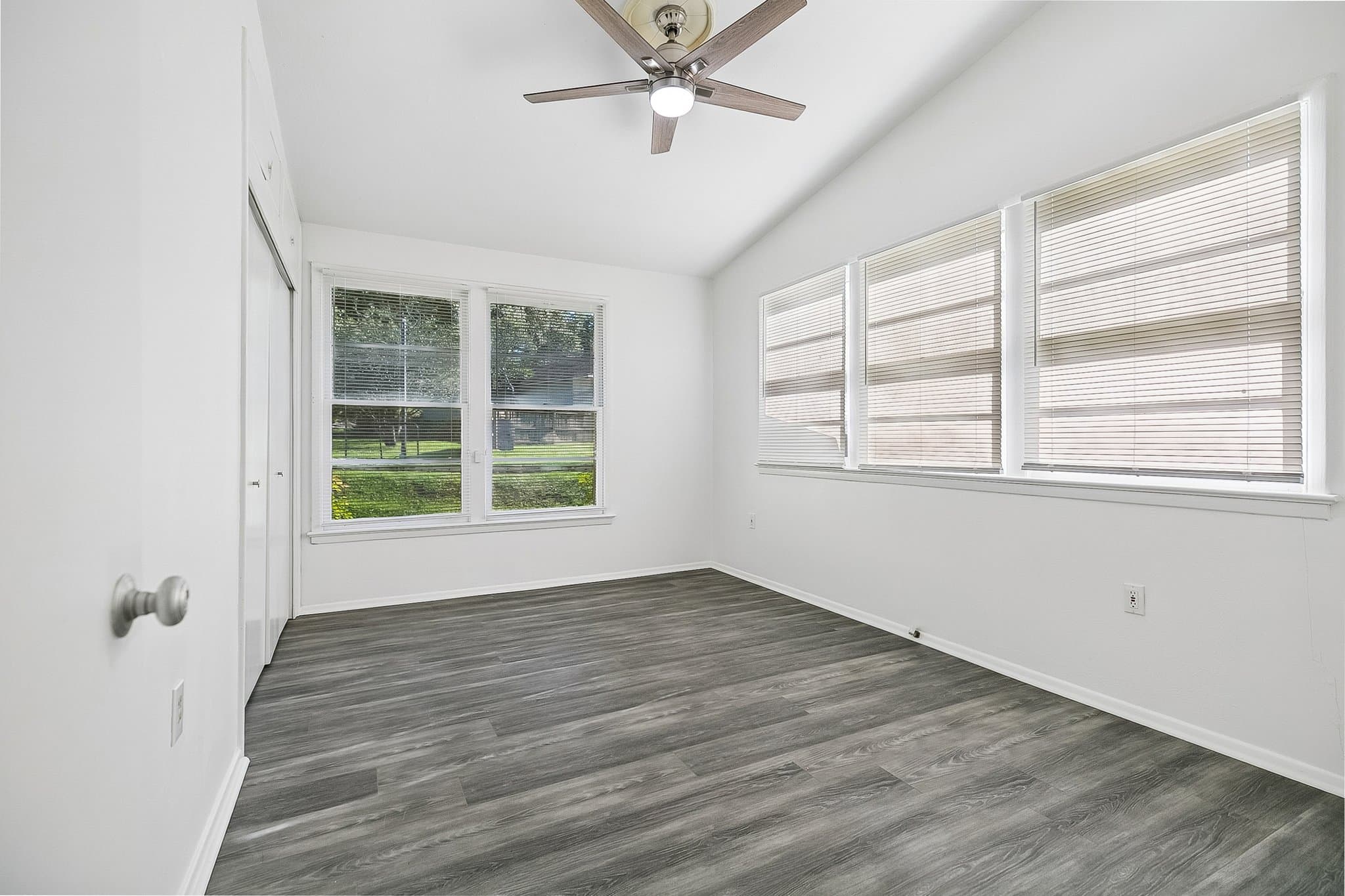 Baton Rouge House: 1332 Knollwood