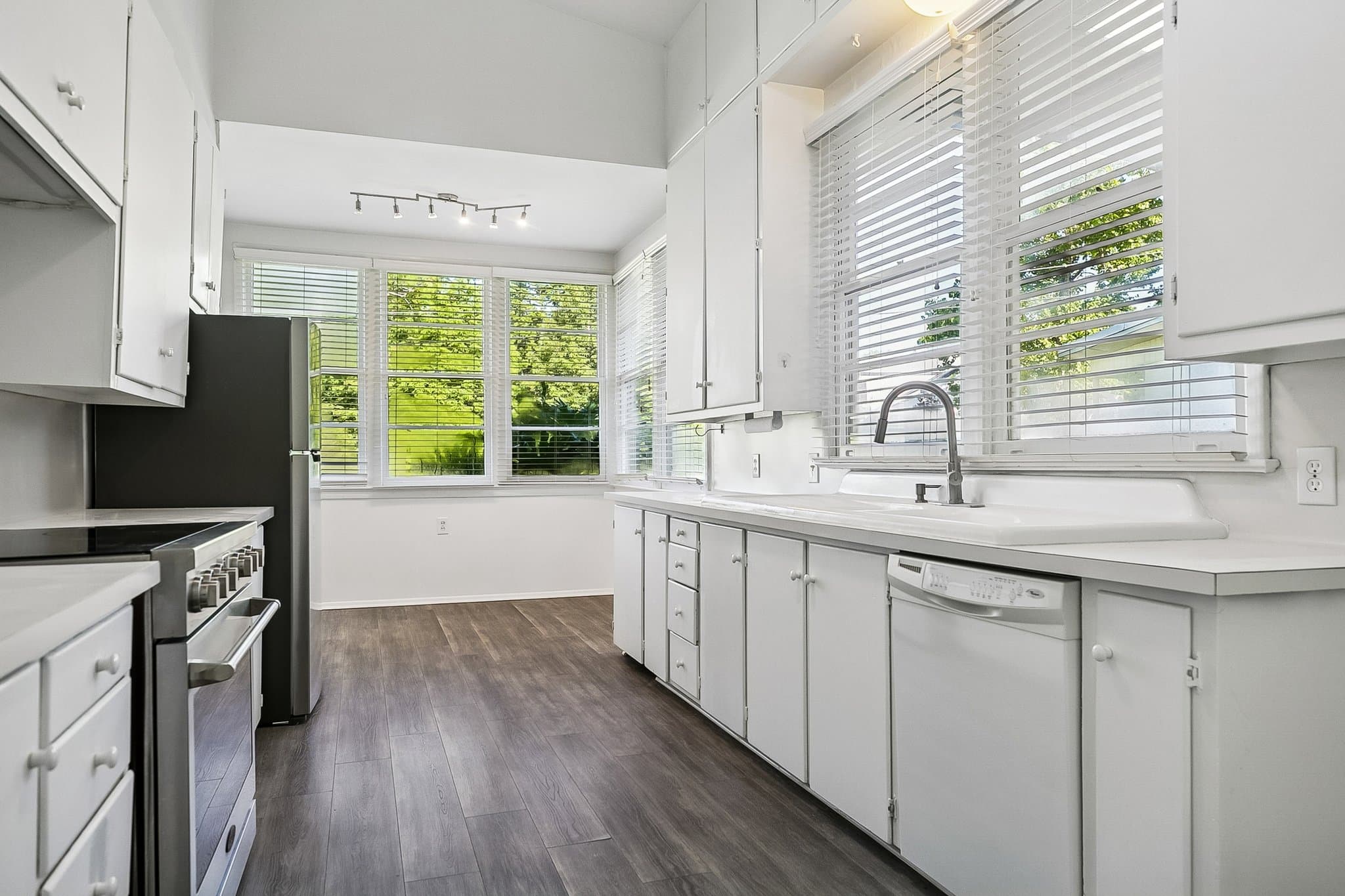 Baton Rouge House: 1332 Knollwood