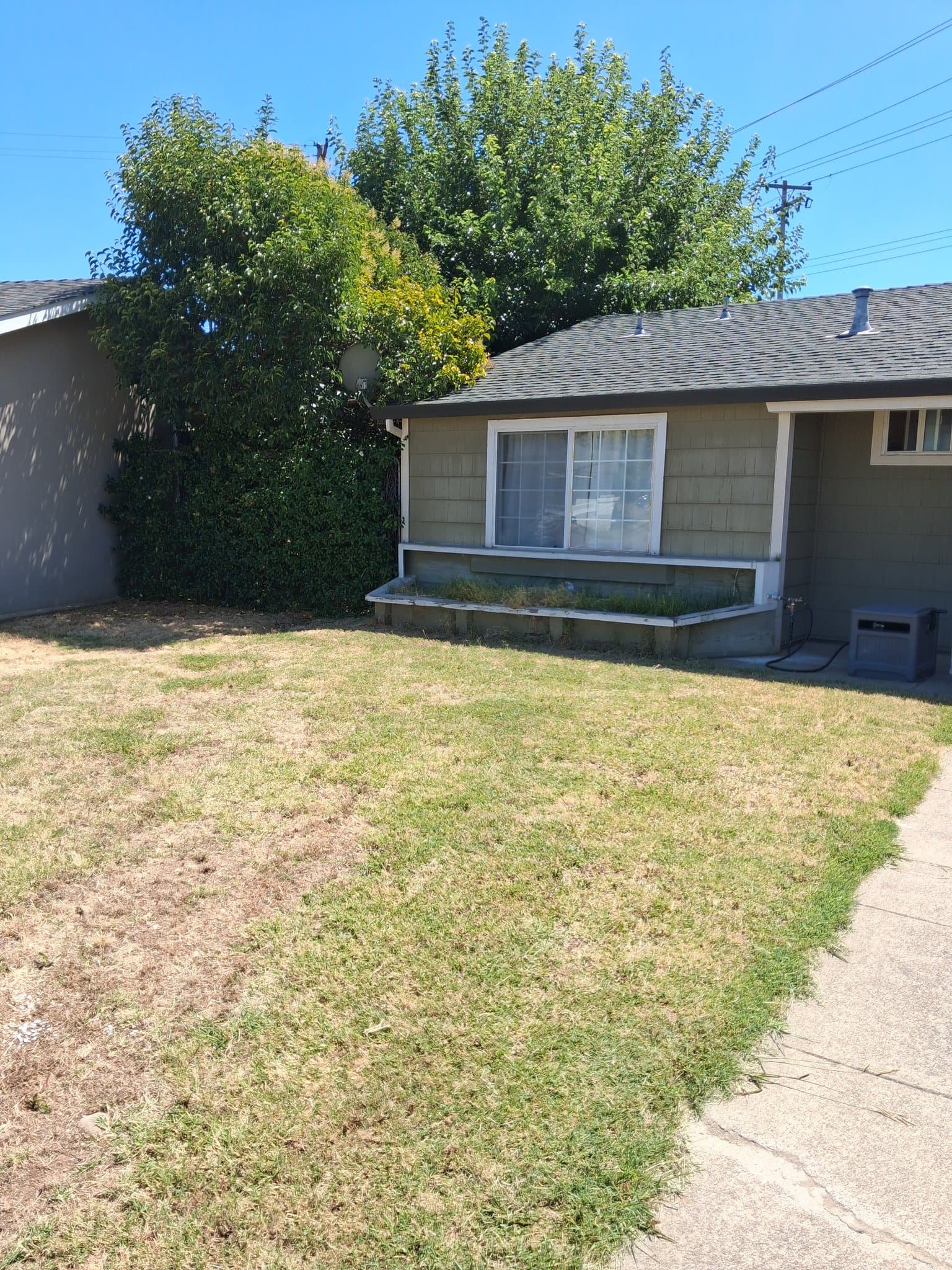 Rancho Cordova Single Room: 10500 Glenview Way