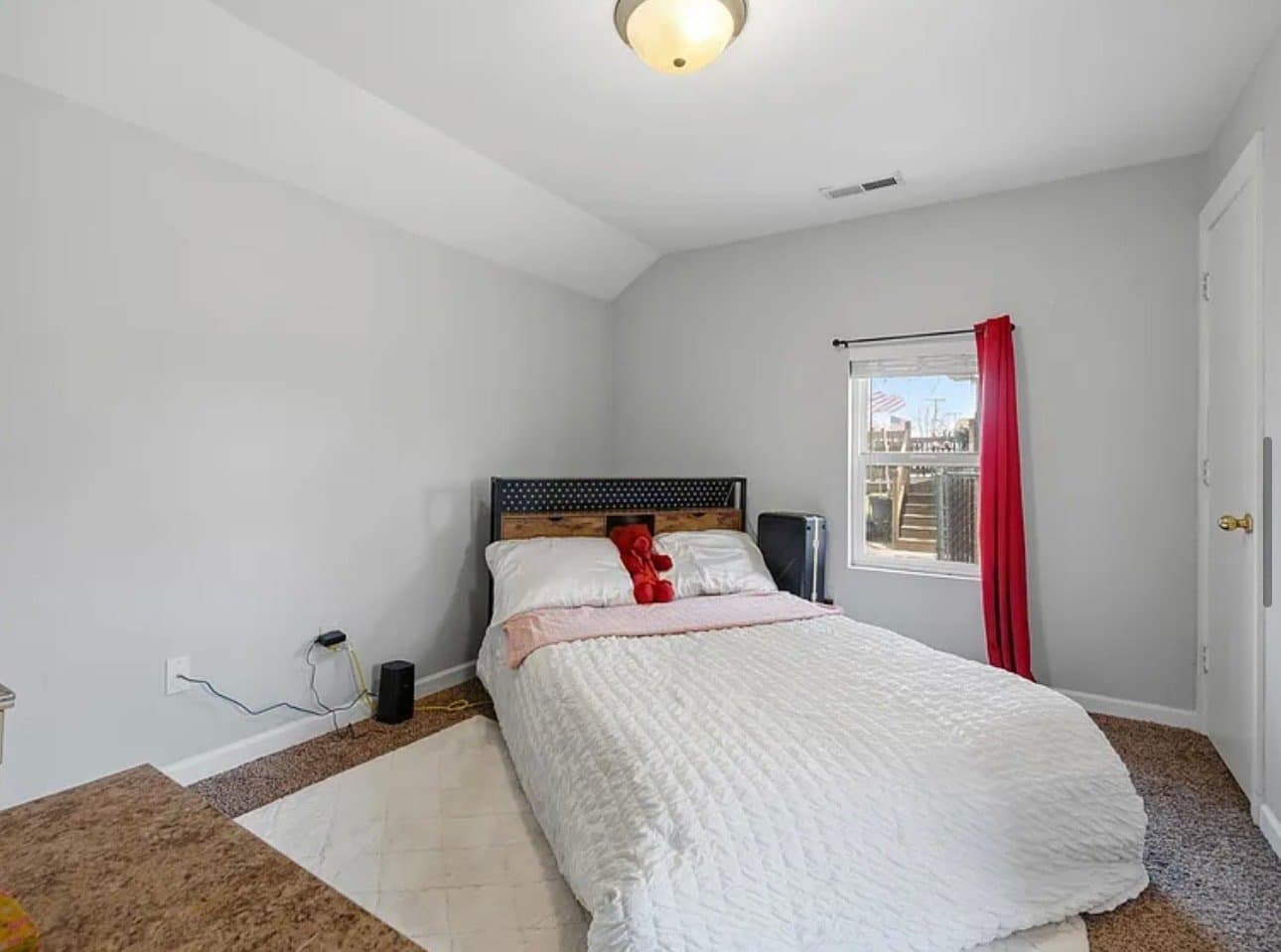Minot House: 1525 Fifth Ave NW