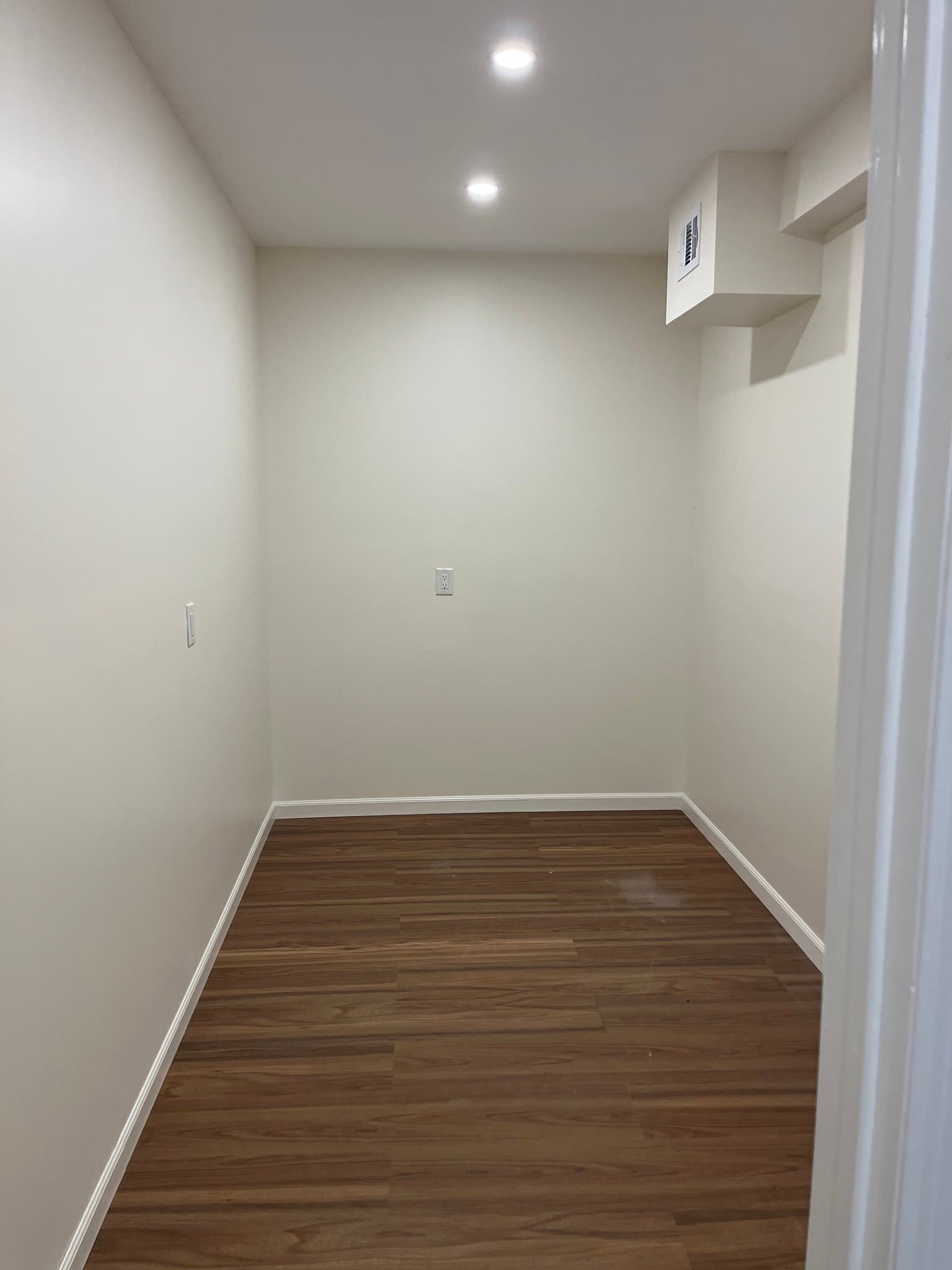 Bangor Other: 26-28 Market St
