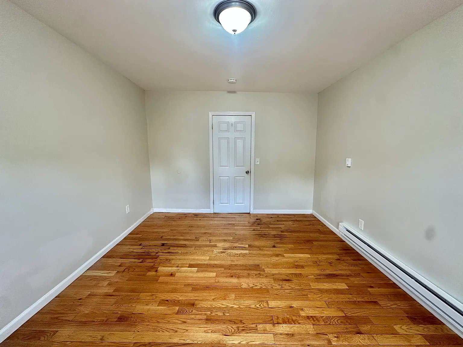 Newark Apartment: 86 Stuyvesant Ave