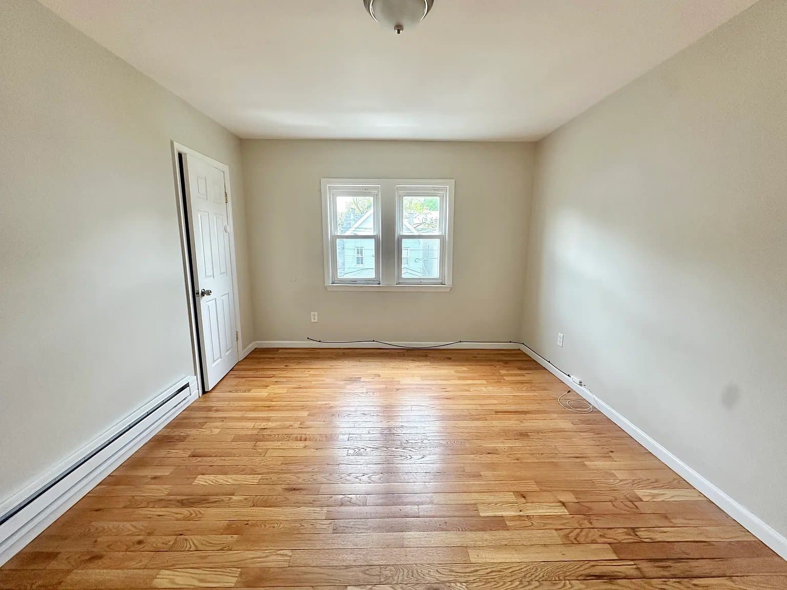 Newark Apartment: 86 Stuyvesant Ave