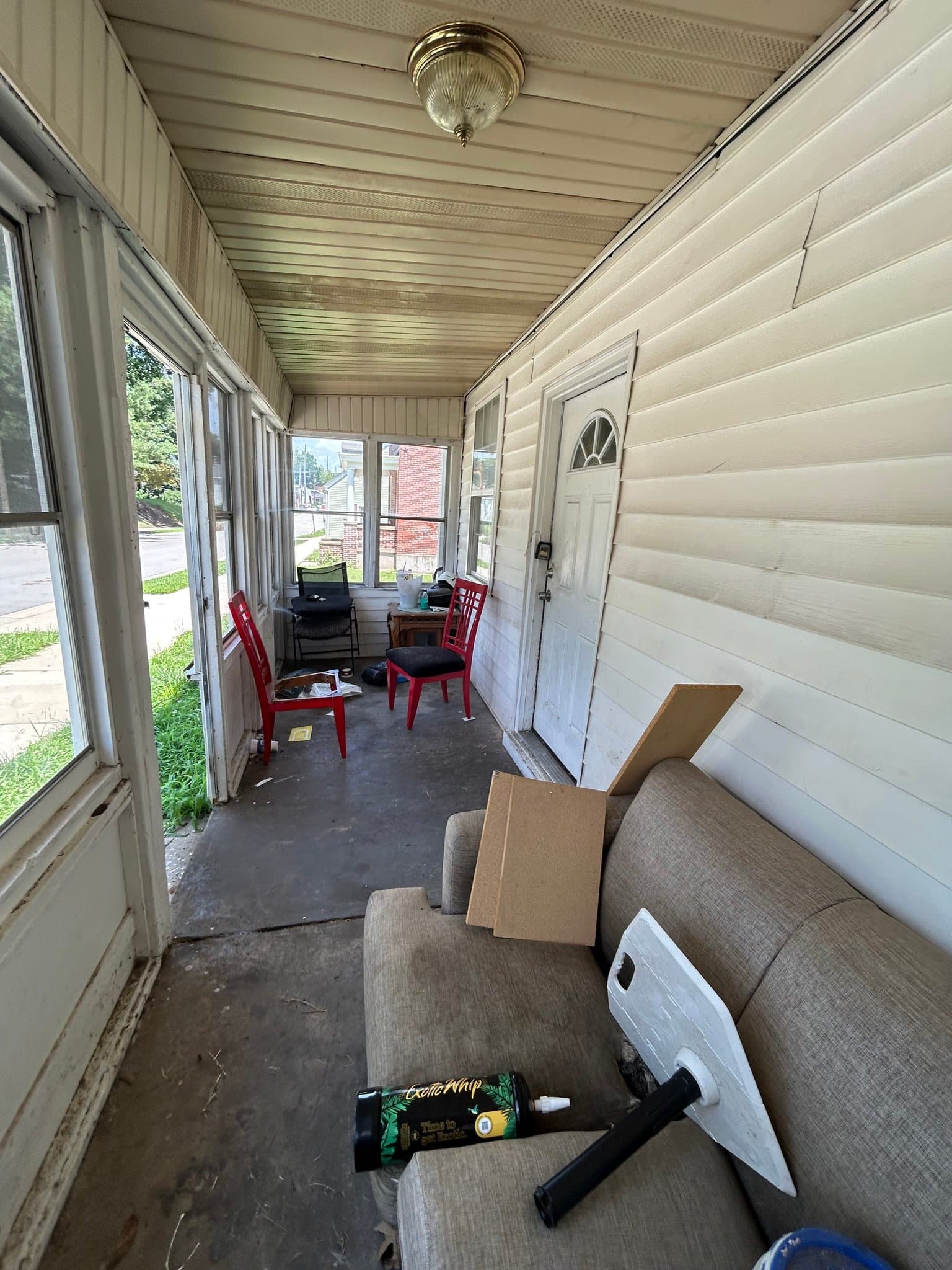 Belleville House: 718 South Church Street