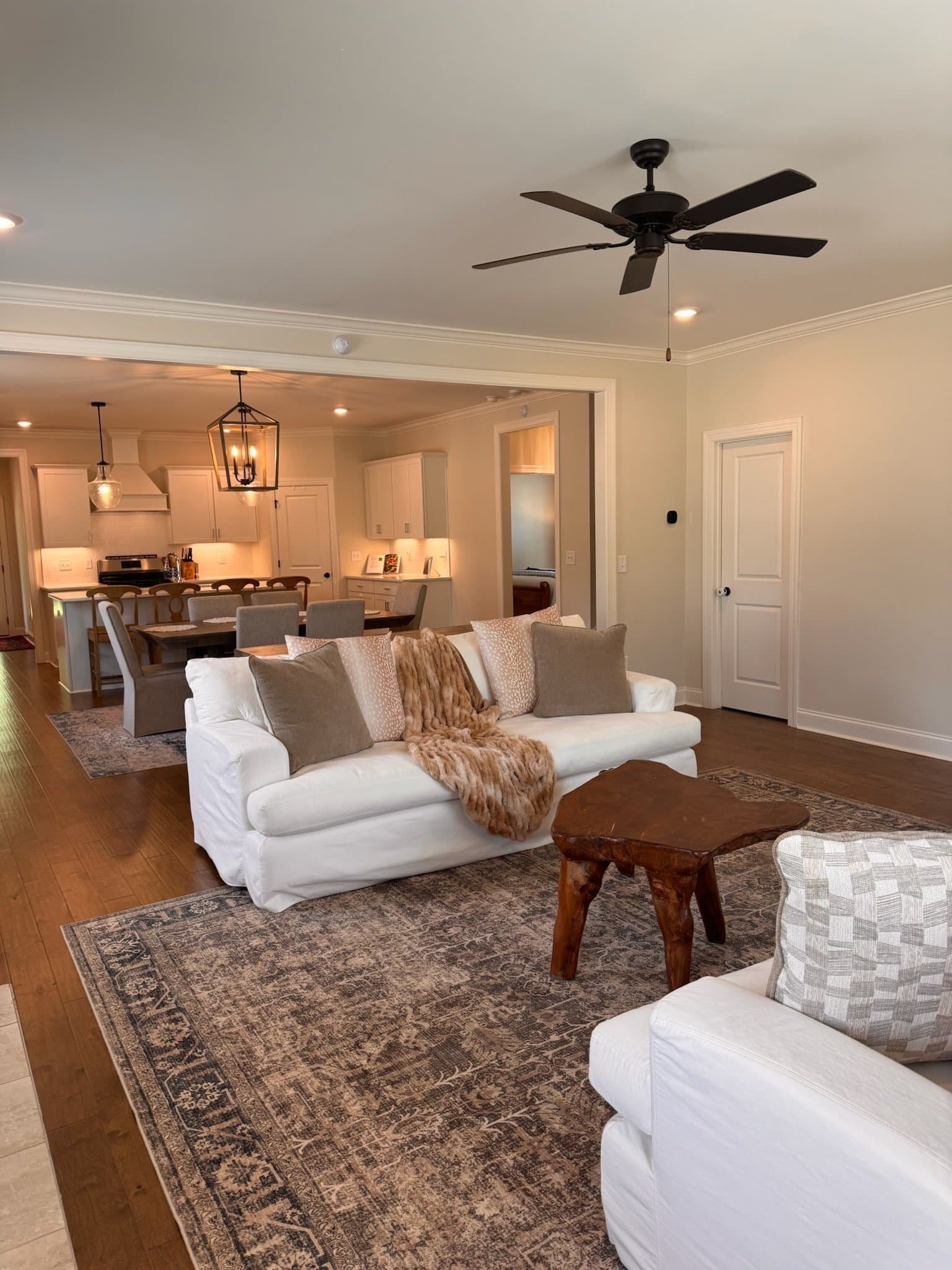 Auburn House: 854 Clear Spring Drive