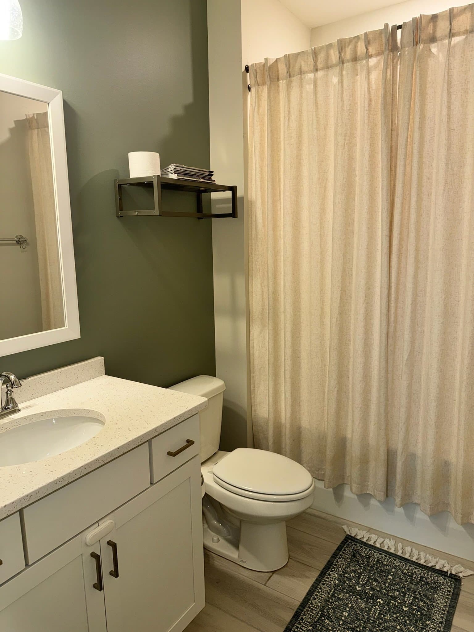 Auburn House: 854 Clear Spring Drive