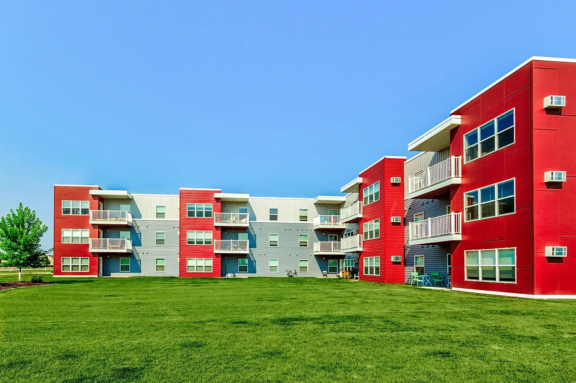 West Fargo Apartment: 5440 38th ave s