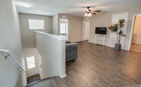 San Antonio House: 11922 Horse Canyon