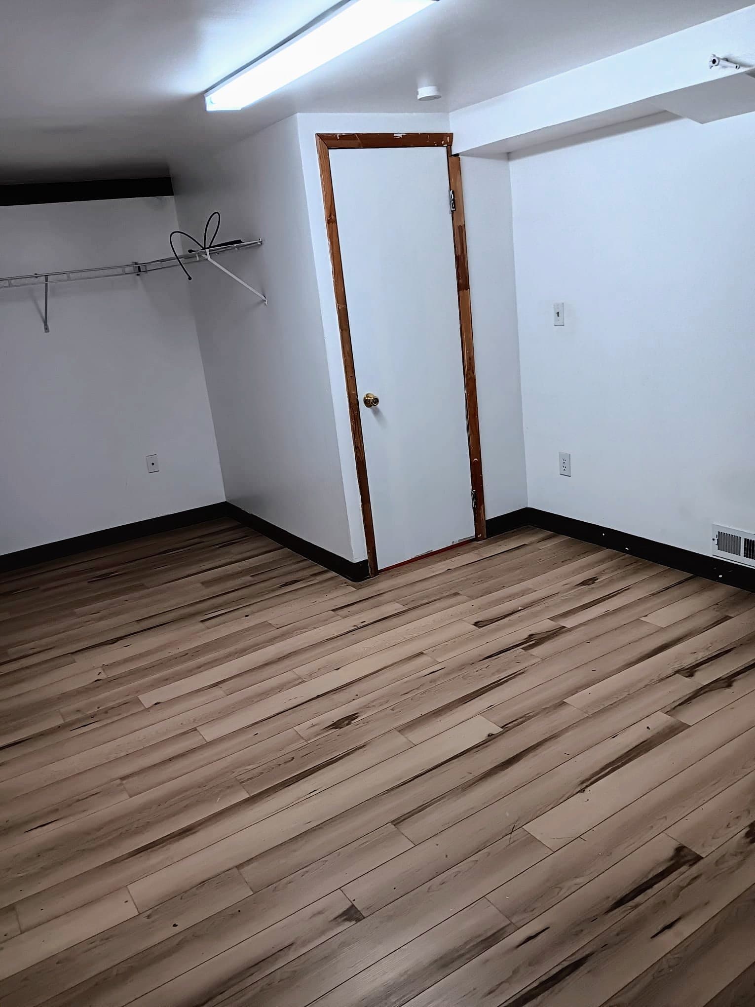 Bountiful Single Room: 360 W Center St