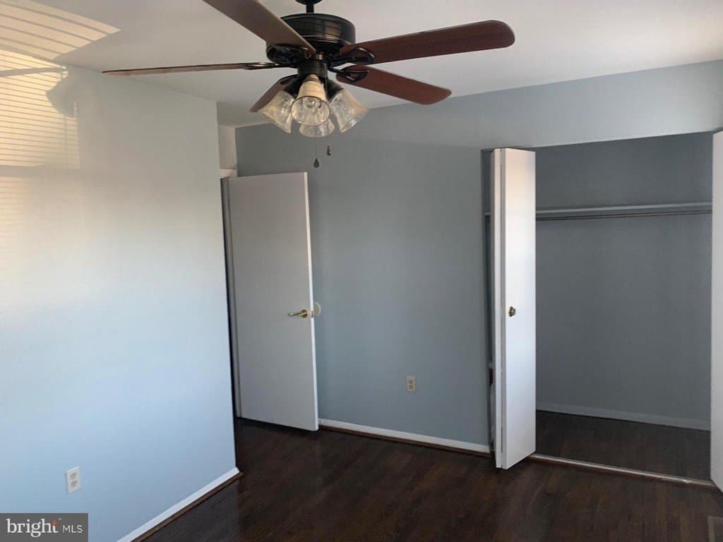 Essex Townhome: 706 Seawall Road