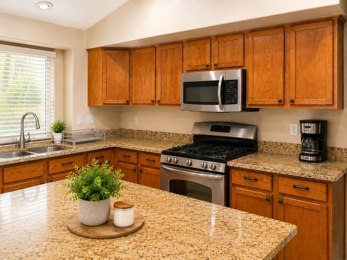Litchfield Park Single Room: 5644 N Rattler Way