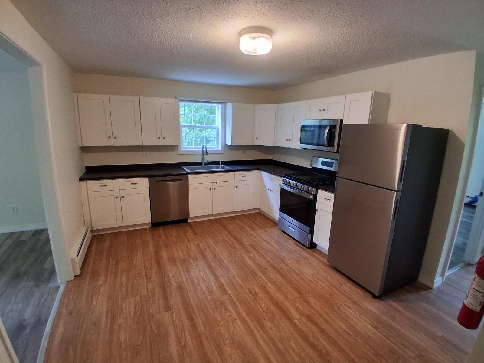 Unity Apartment: 391 school st
