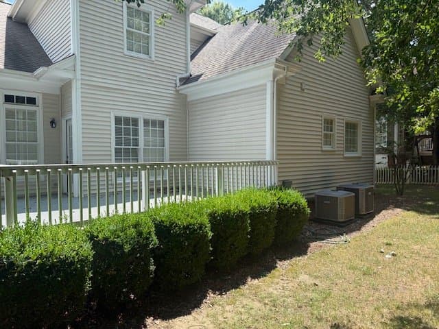 charlotte House: 6739 Red Maple Dr