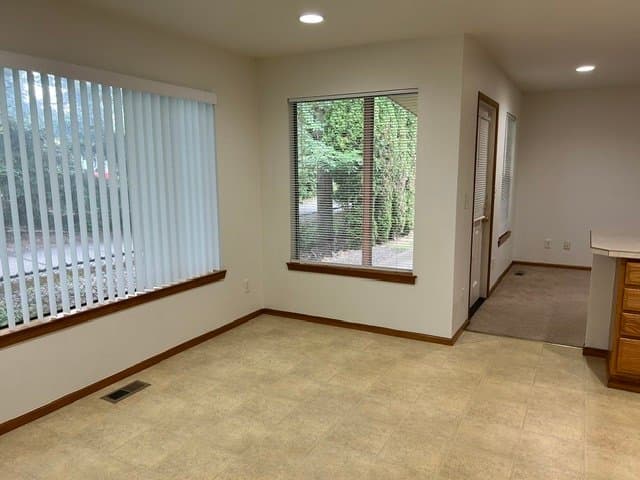 Bellingham House: 1205 E. Indiana