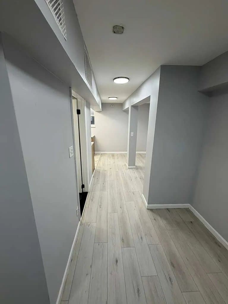 Newark Apartment: 32 Dayton St