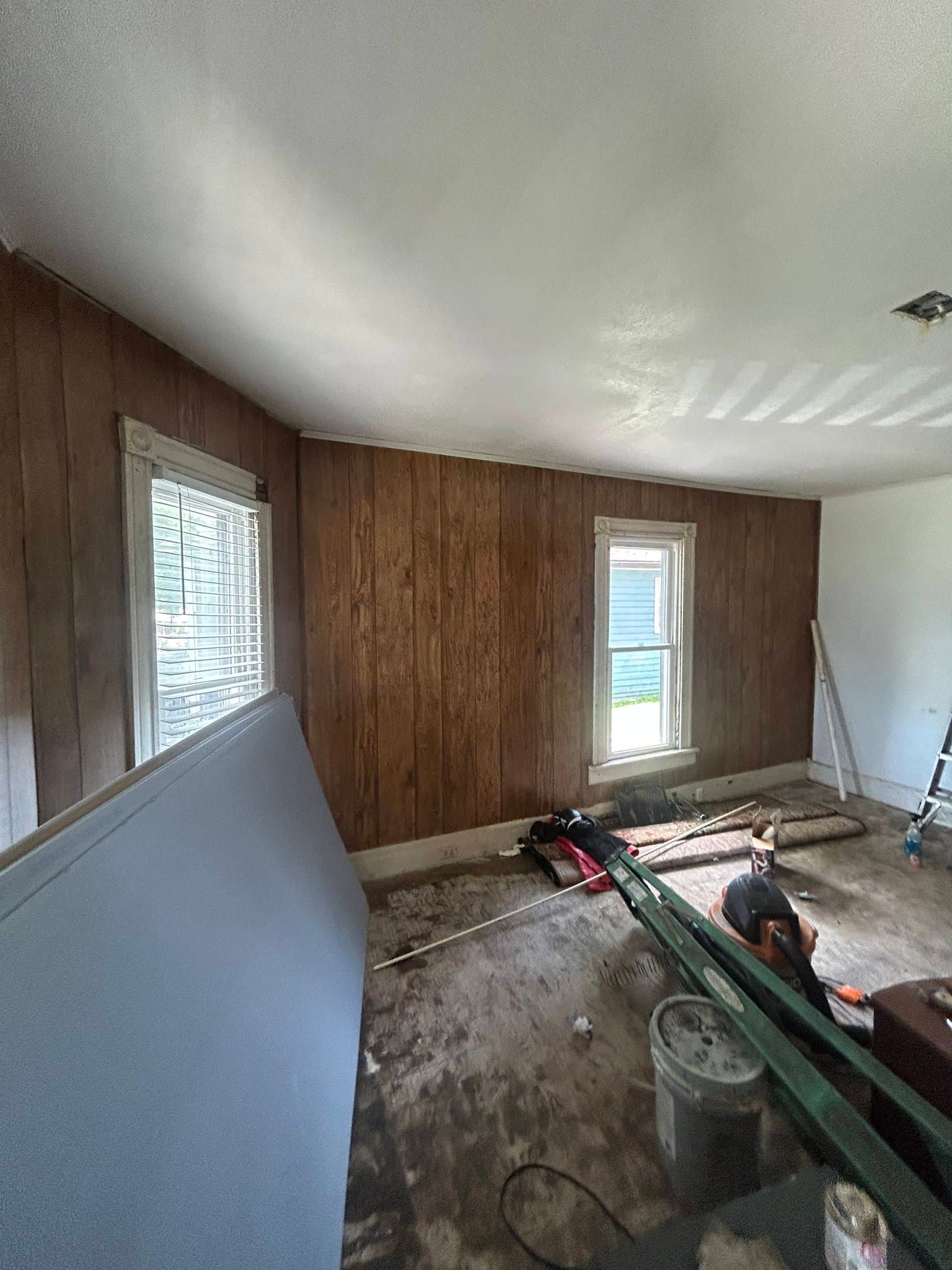 Alton House: 4 W Delmar Ave