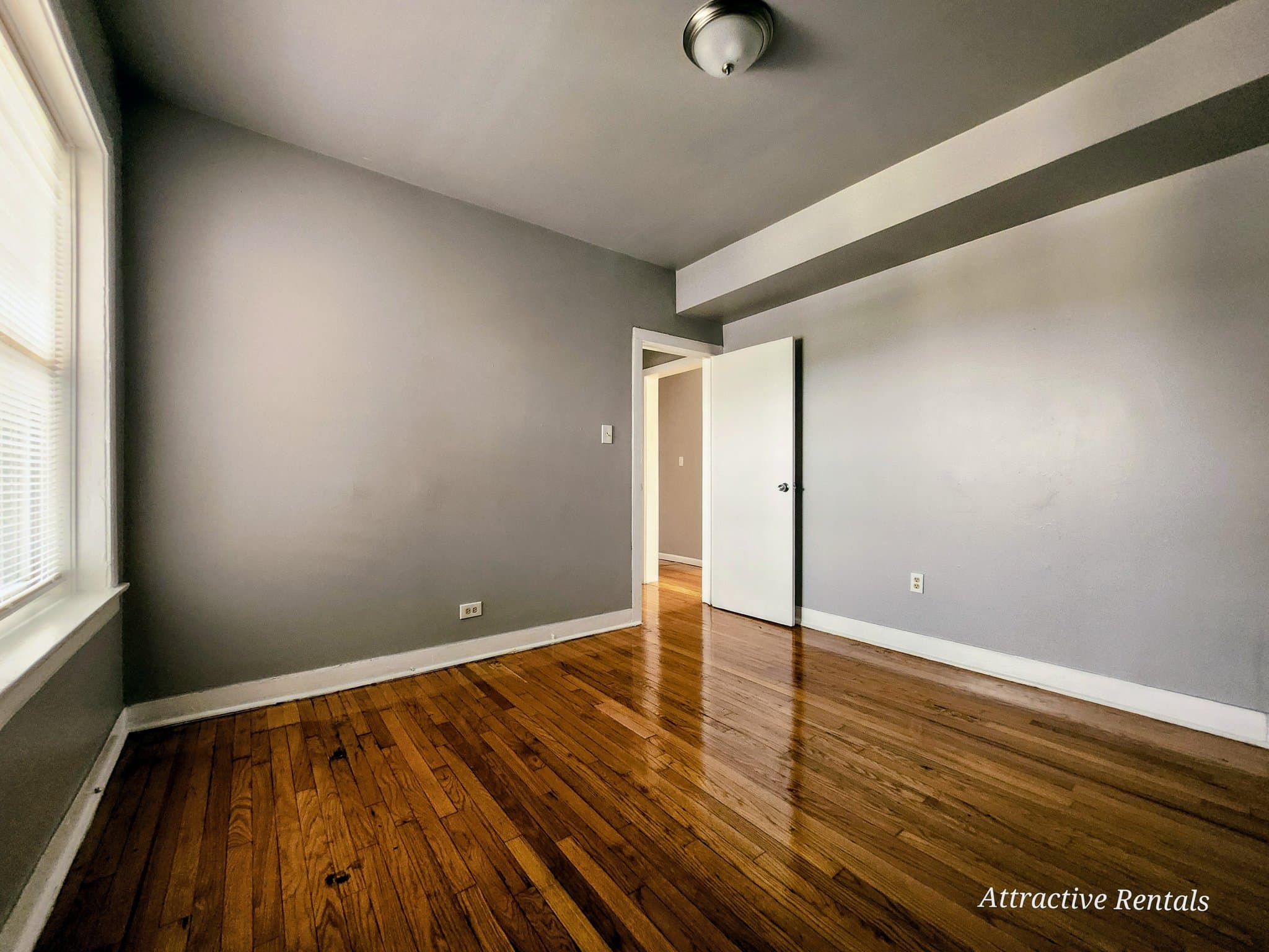 Chicago Apartment: 1617 W 78th