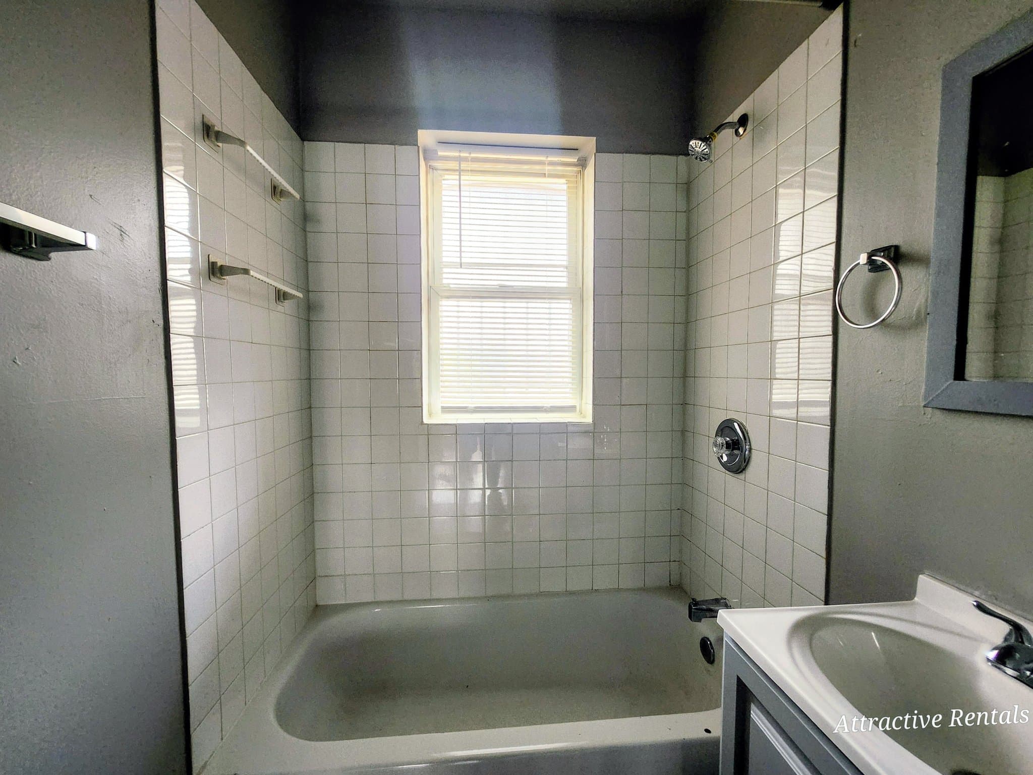 Chicago Apartment: 1617 W 78th