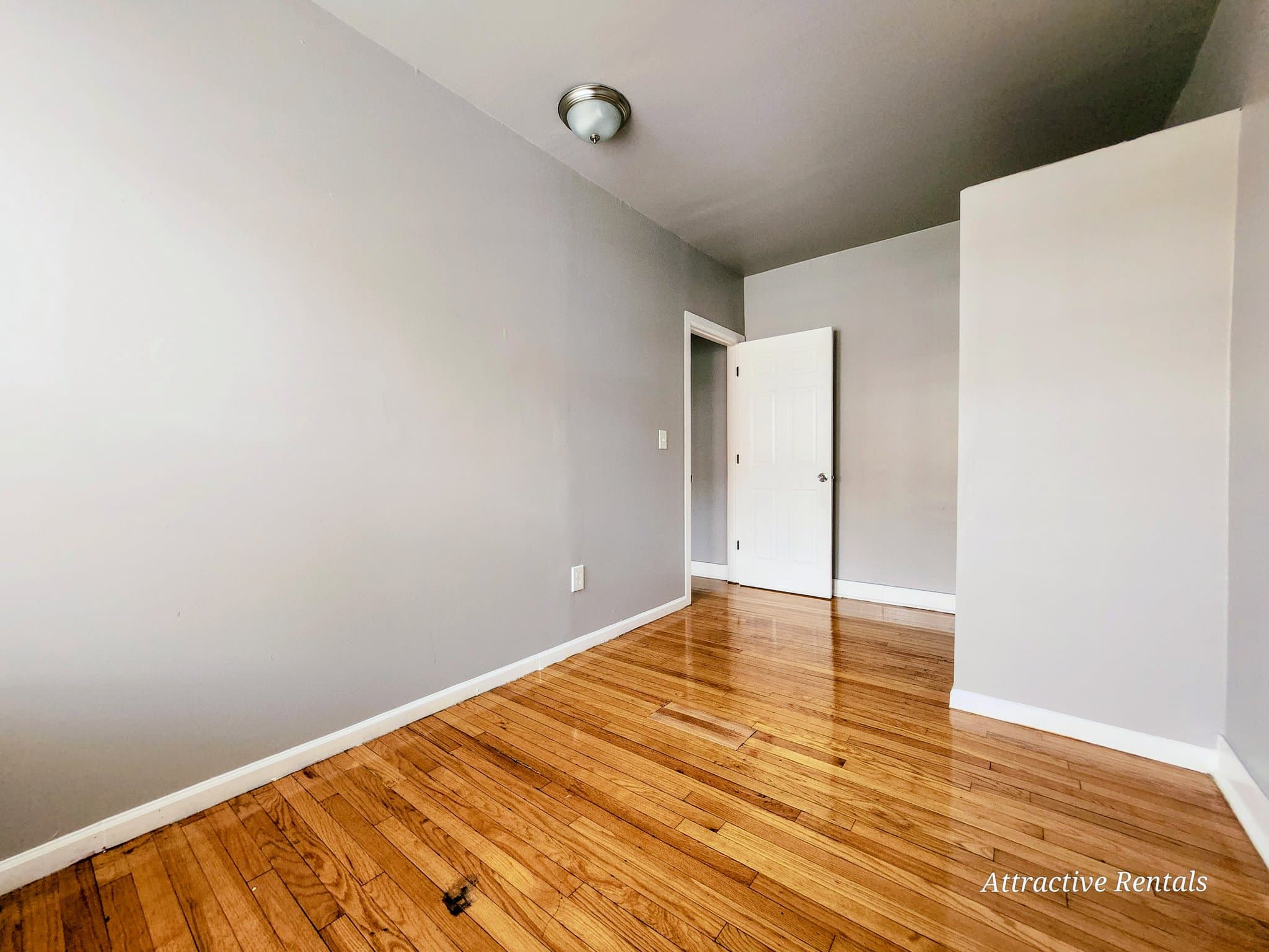 Chicago Apartment: 1617 W 78th