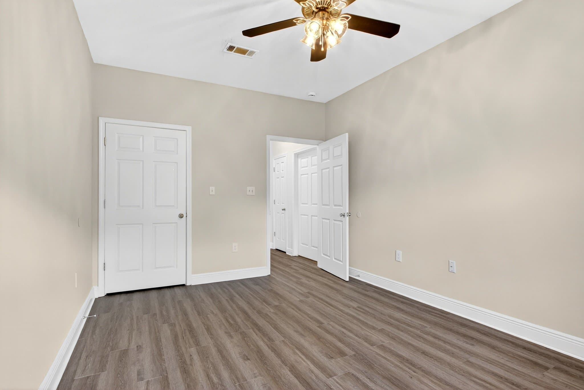 Gulf Apartment: 11350 New Orleans Avenue