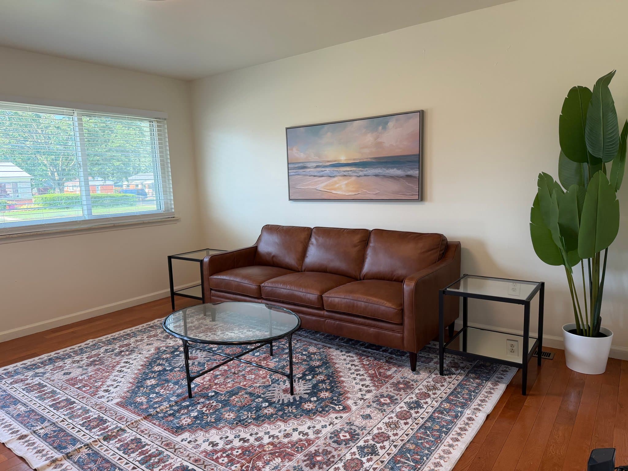 Clinton Twp Single Room: 19510 Gaynon