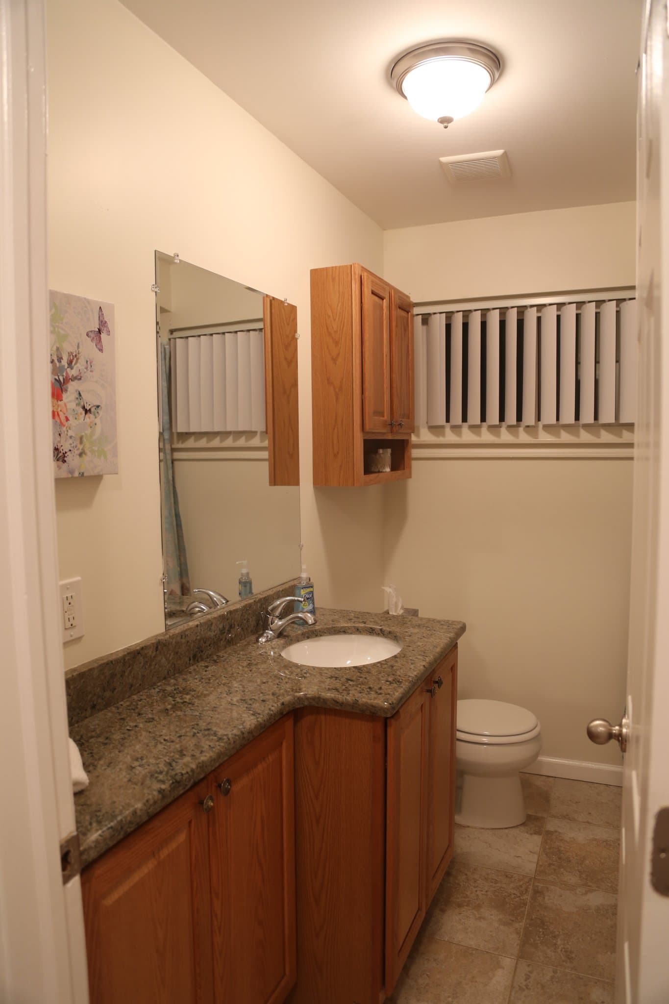 OAK PARK Single Room: 21930 WHITMORE