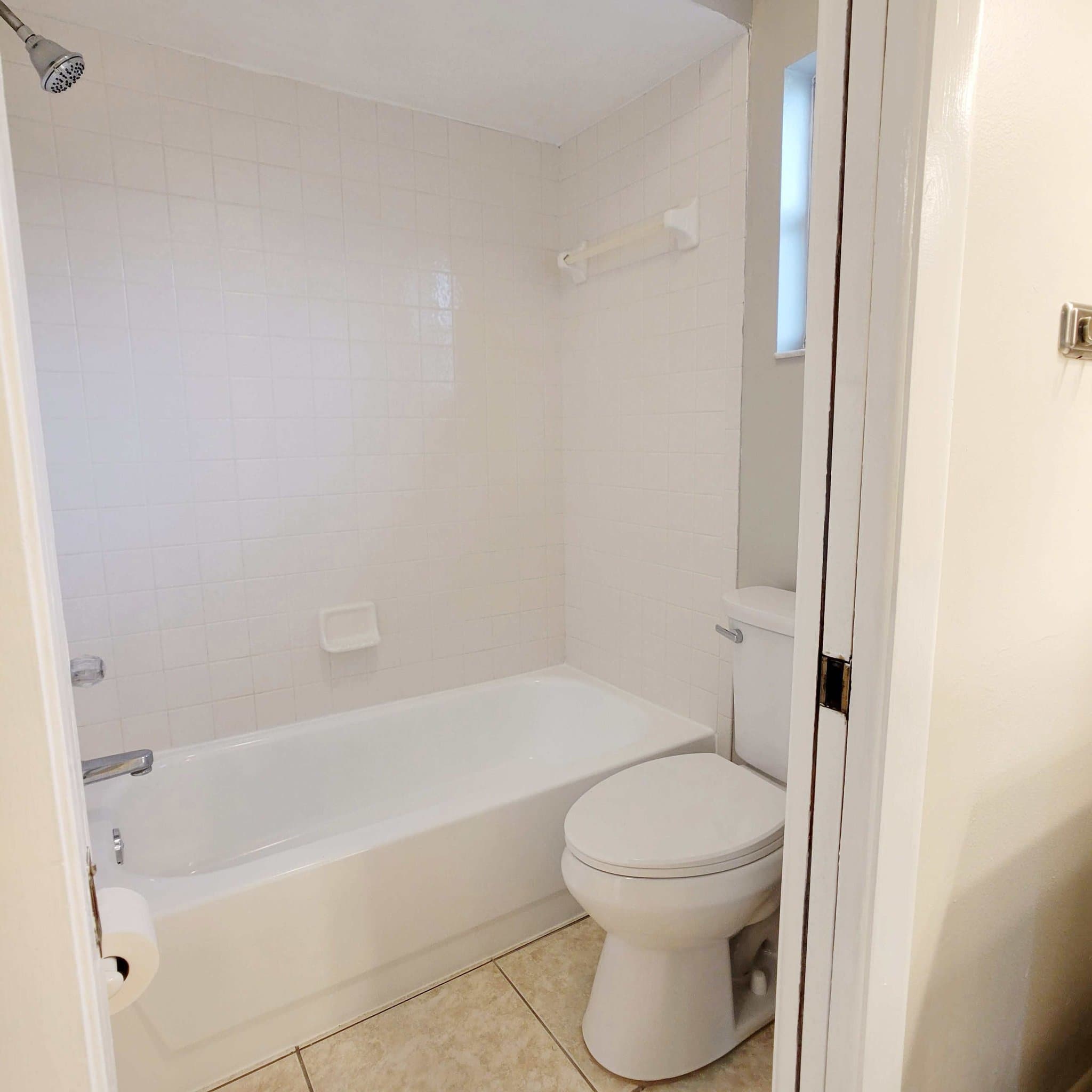 Tampa House: 8411 N Greenwood Avenue
